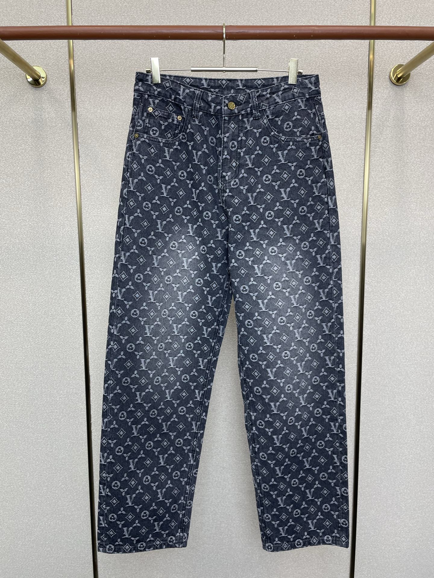 。Louis Vuitton路易威登💥独家专供新款休闲阔腿牛仔裤👖高端版本 专柜定制面料 透气舒适度高，