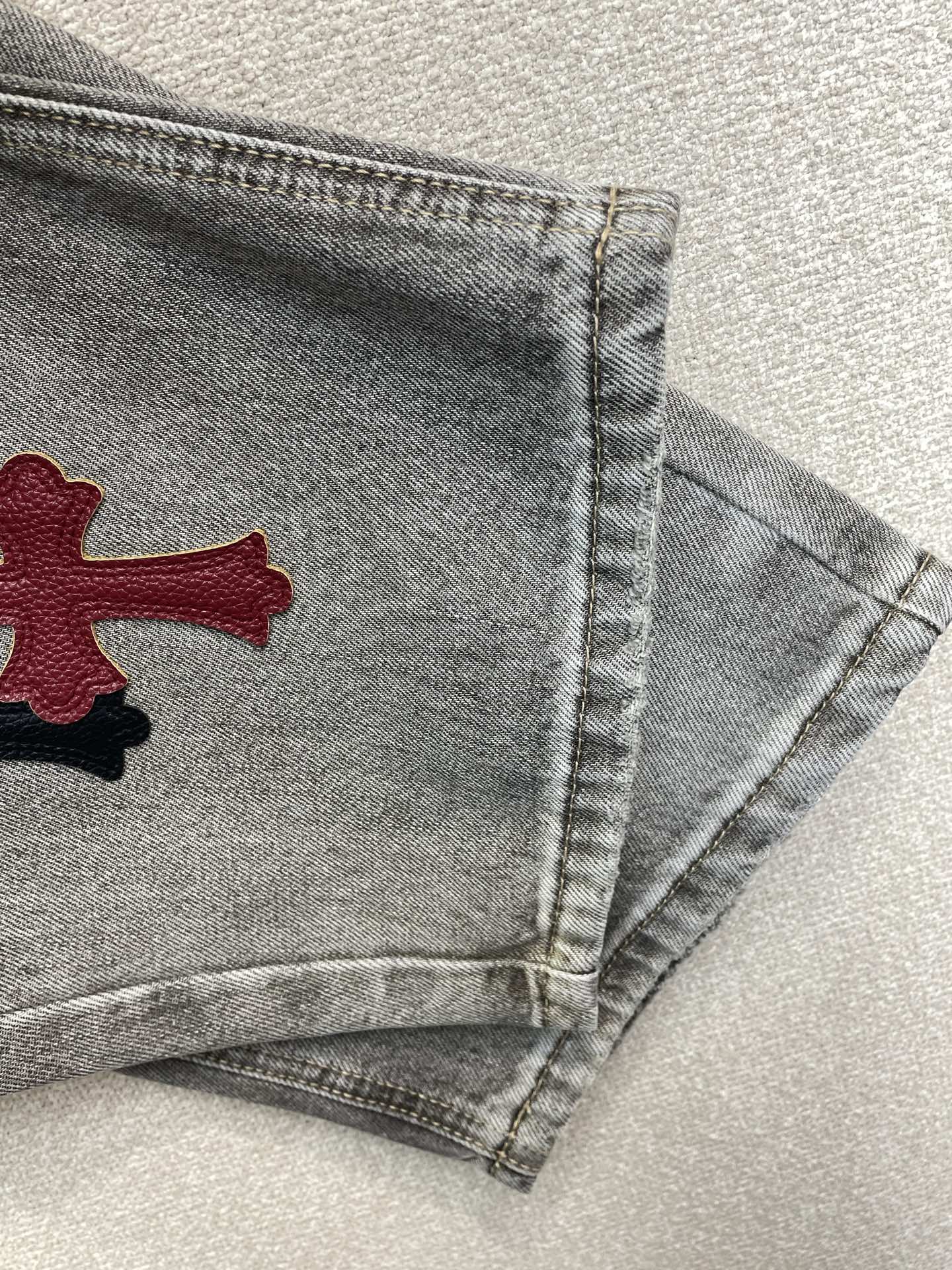 。Chrome hearts克罗心💥独家专供新款休闲阔腿牛仔裤👖高端版本 专柜定制面料 透气舒适度高，细