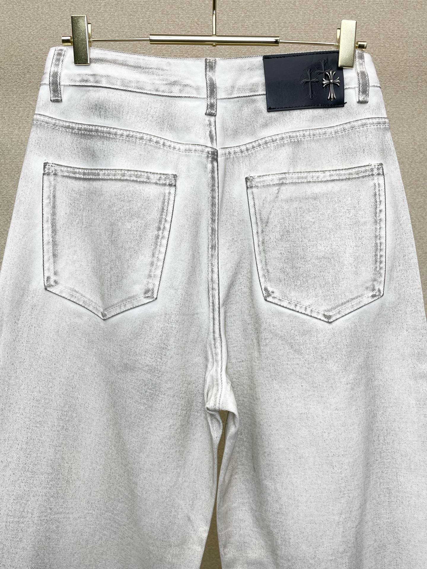 。Chrome hearts克罗心💥独家专供新款休闲阔腿牛仔裤👖高端版本 专柜定制面料 透气舒适度高，细