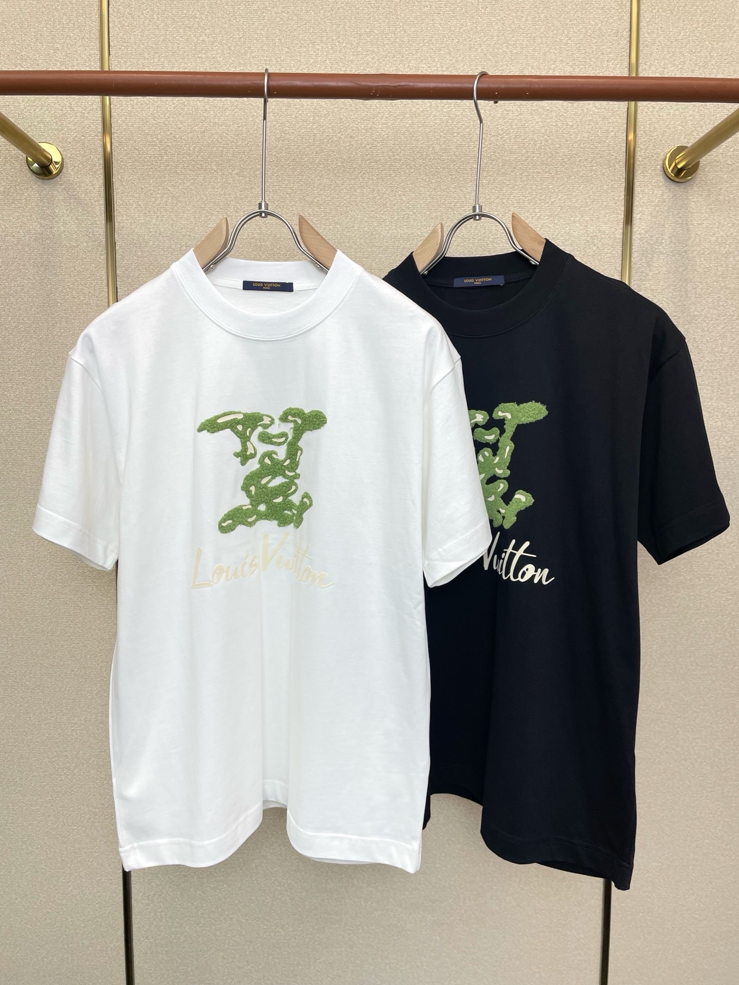 。Louis Vuitton路易威登💥独家专供新款原单男士休闲短袖 高端定制 高版本 时尚百搭爆款⚠️⚠