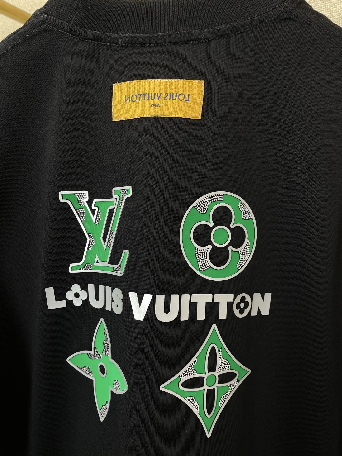 。Louis Vuitton路易威登💥独家专供新款原单男士休闲短袖 高端定制 高版本 时尚百搭爆款⚠️⚠