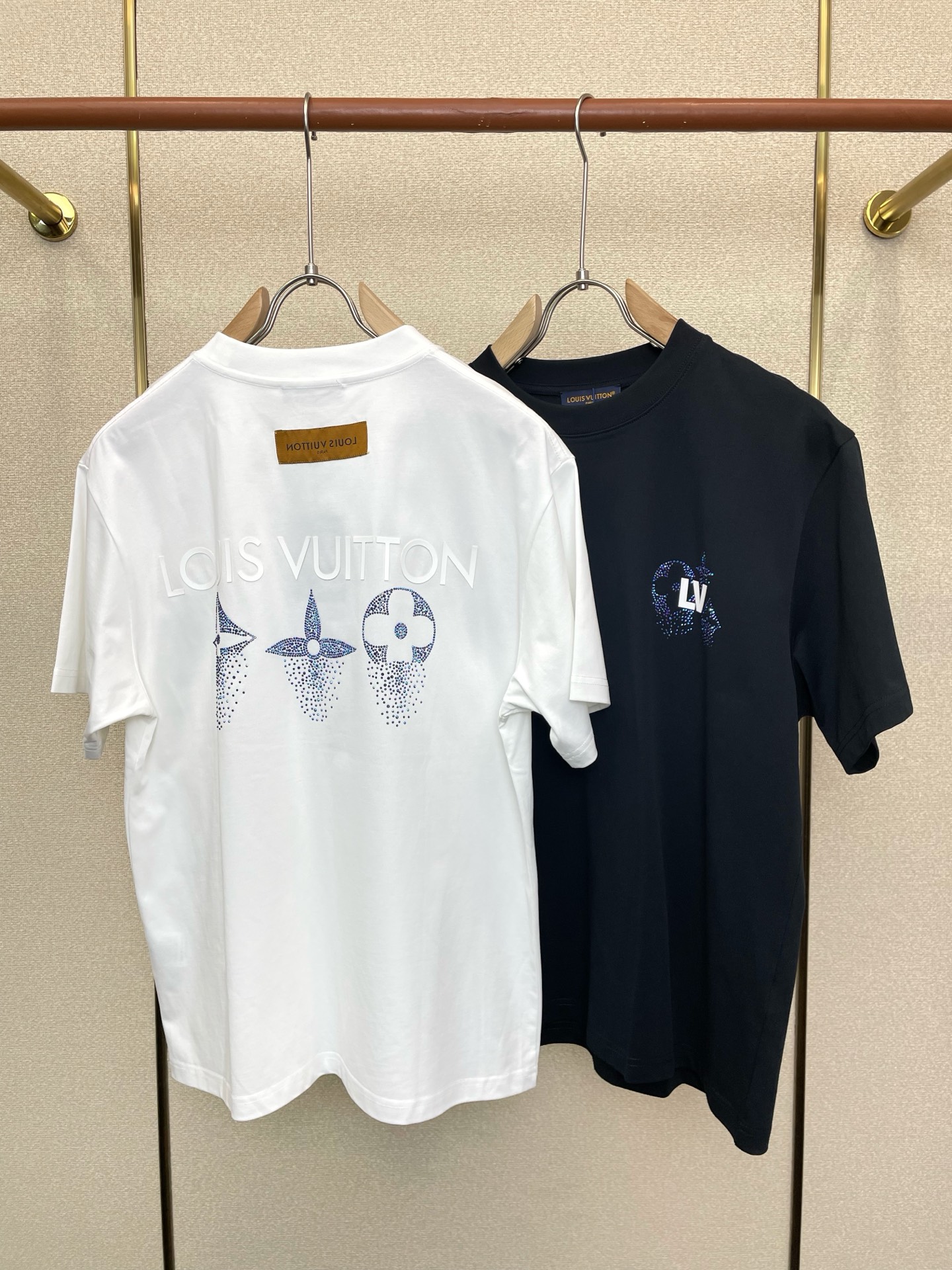 。Louis Vuitton路易威登💥独家专供新款原单男士休闲短袖 高端定制 高版本 时尚百搭爆款⚠️⚠