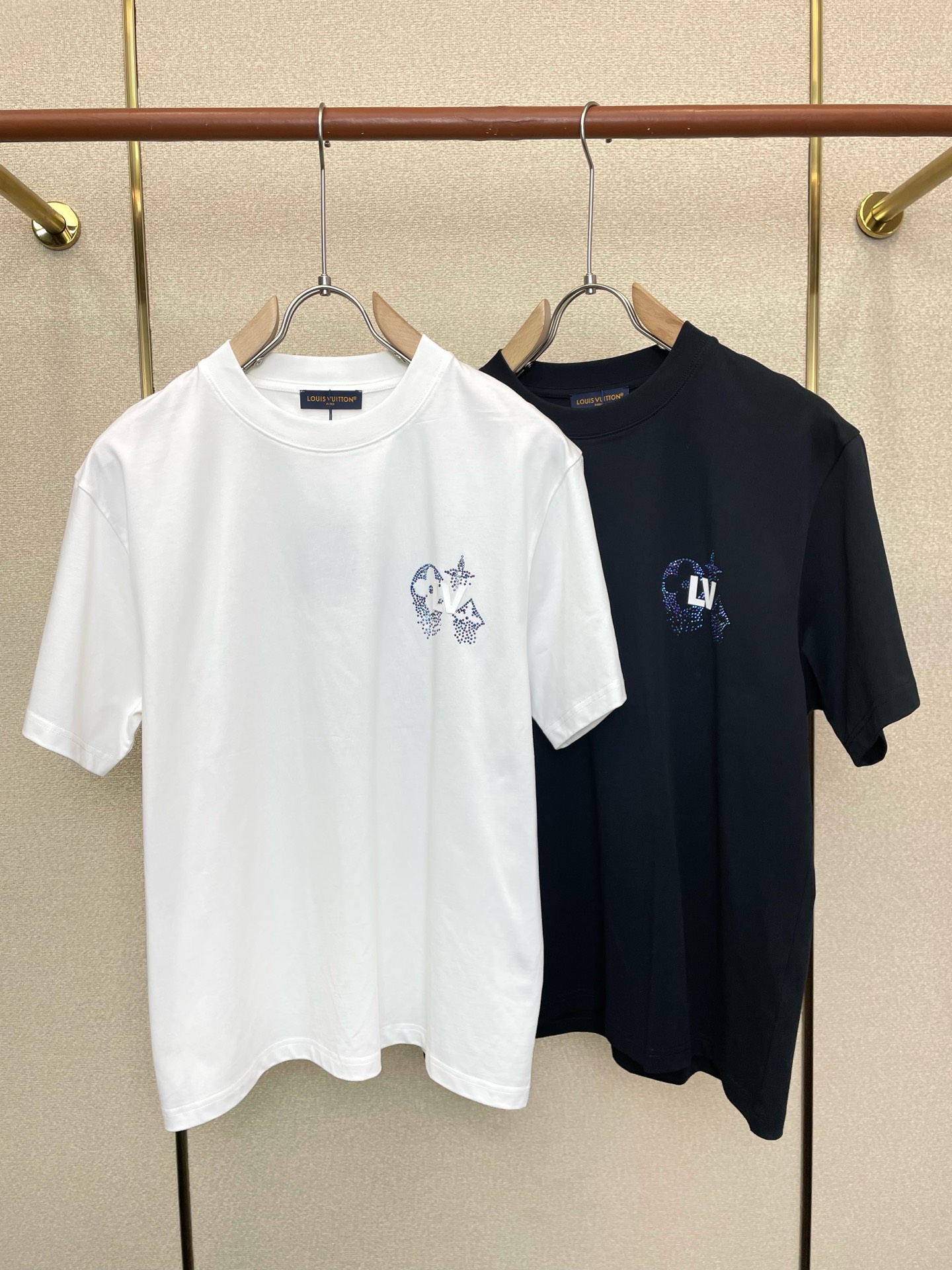 。Louis Vuitton路易威登💥独家专供新款原单男士休闲短袖 高端定制 高版本 时尚百搭爆款⚠️⚠