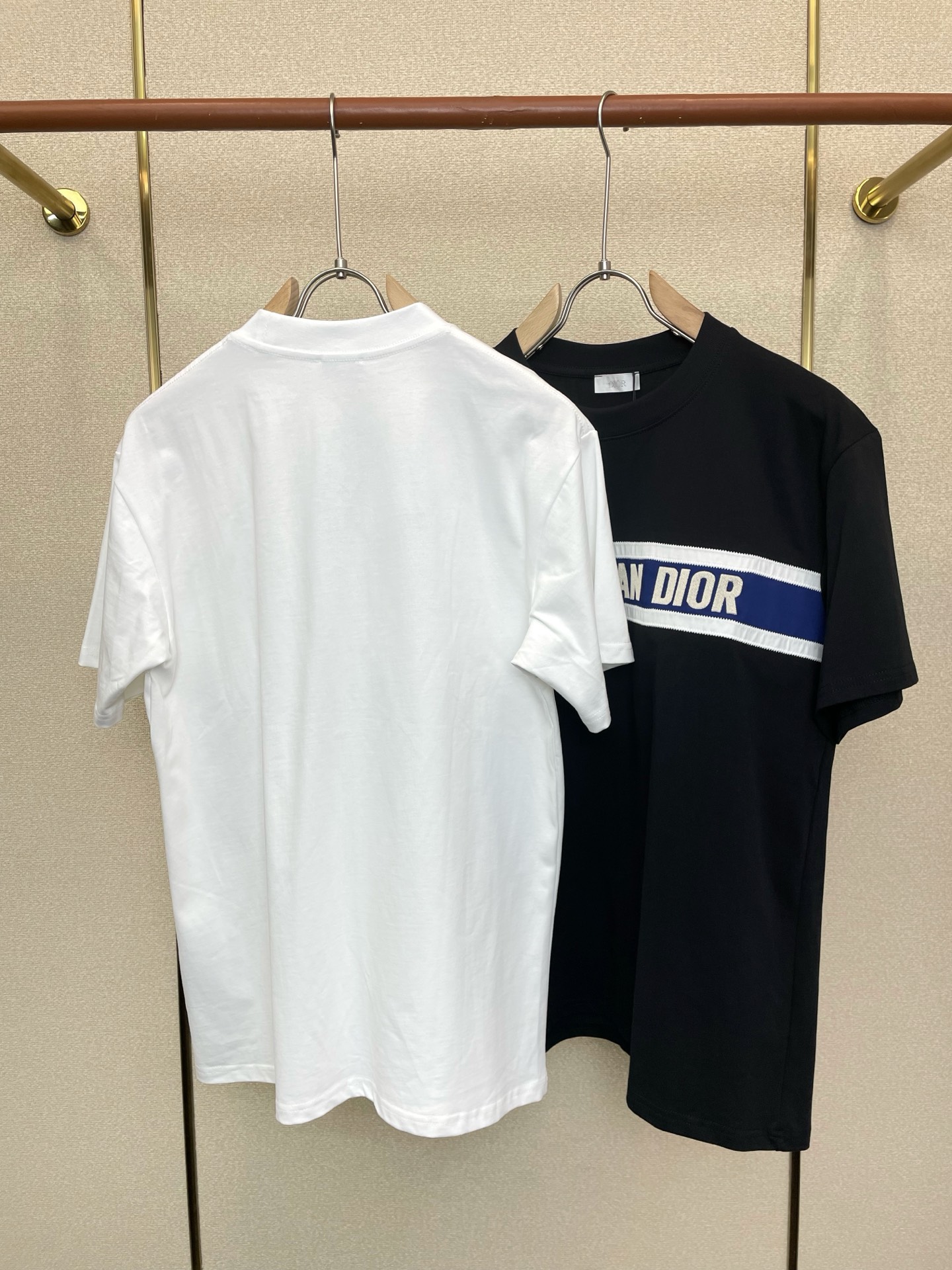 。Dior迪奥💥独家专供新款原单男士休闲短袖 高端定制 高版本 时尚百搭爆款⚠️⚠️✨✨进口面料 手感超