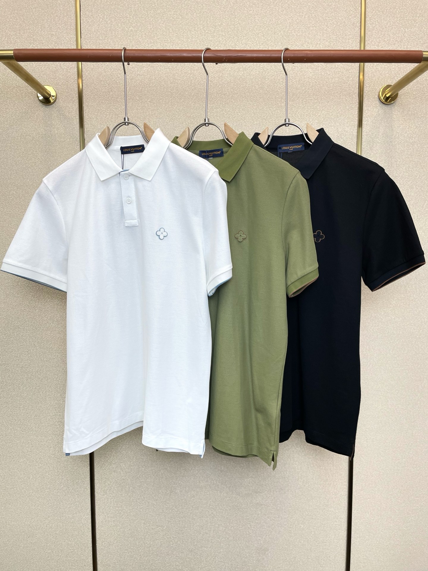 。Louis Vuitton路易威登💥独家专供新款原单男士休闲短袖 高端定制 高端版本 时尚百搭爆款⚠️