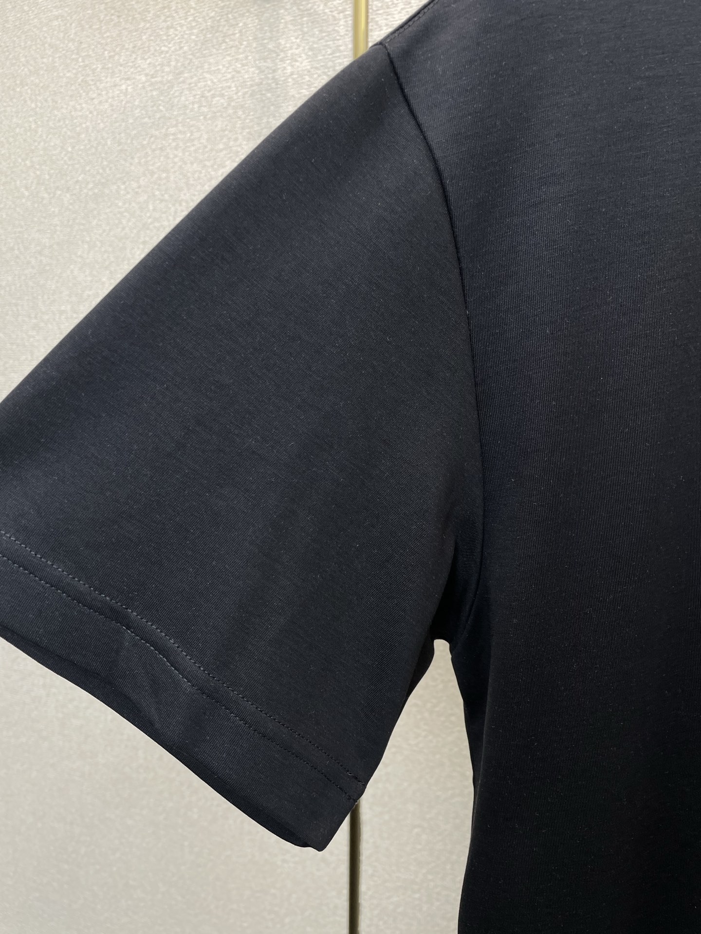 。Prada普拉达💥独家专供新款原单男士休闲短袖 高端定制 高端版本 时尚百搭爆款⚠️⚠️✨✨进口面料 