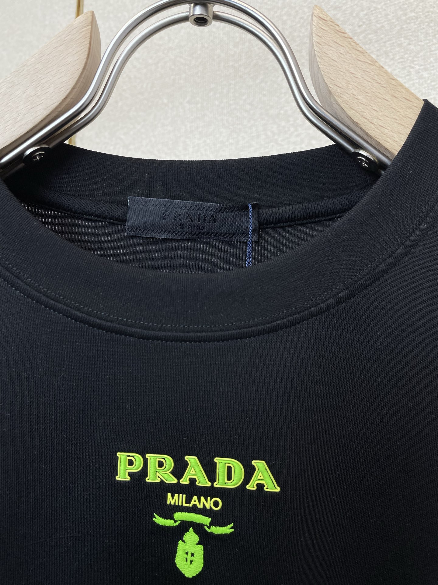 。Prada普拉达💥独家专供新款原单男士休闲短袖 高端定制 高端版本 时尚百搭爆款⚠️⚠️✨✨进口面料 