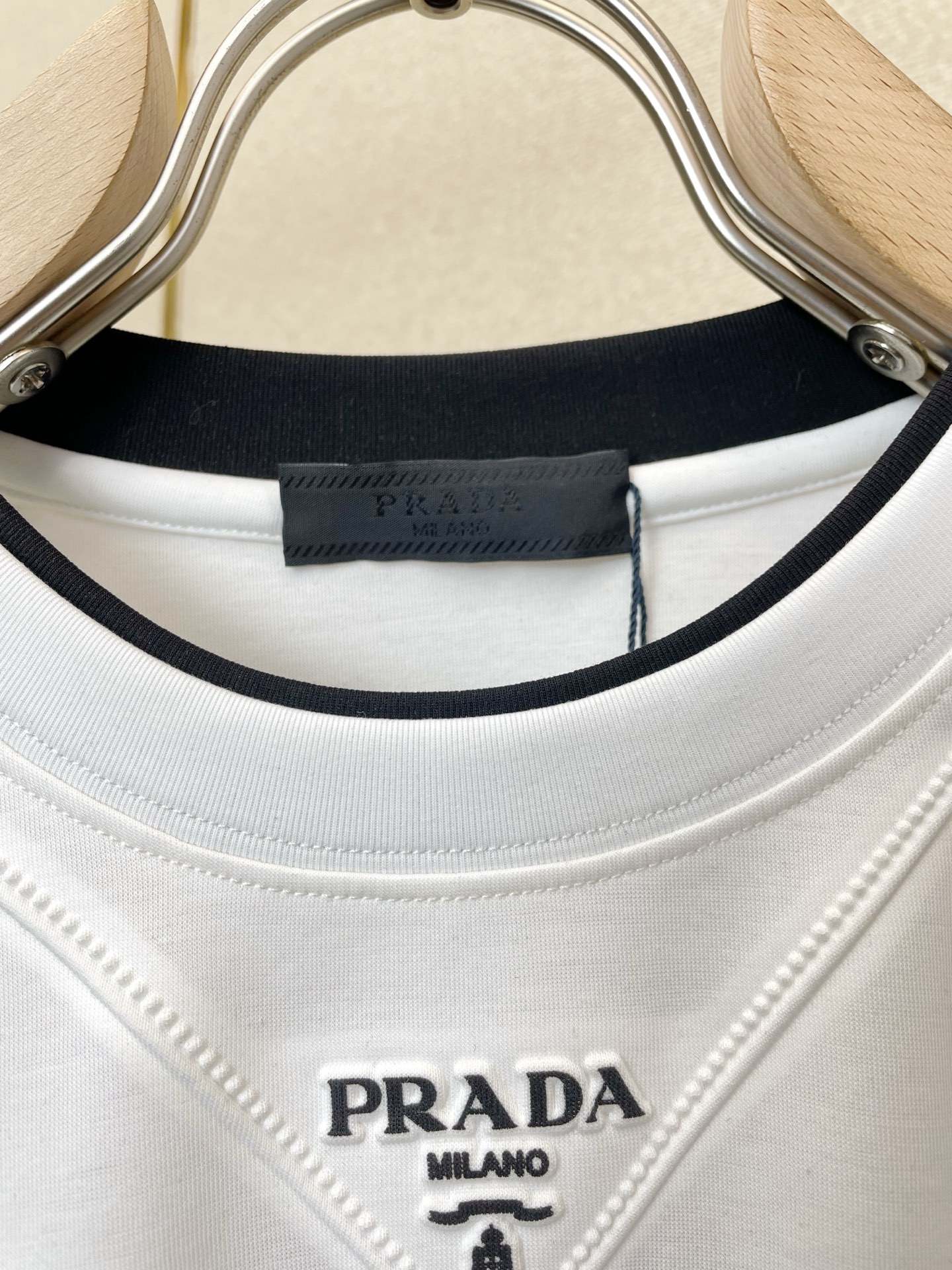 。Prada普拉达💥独家专供新款原单男士休闲短袖 高端定制 高端版本 时尚百搭爆款⚠️⚠️✨✨进口面料 