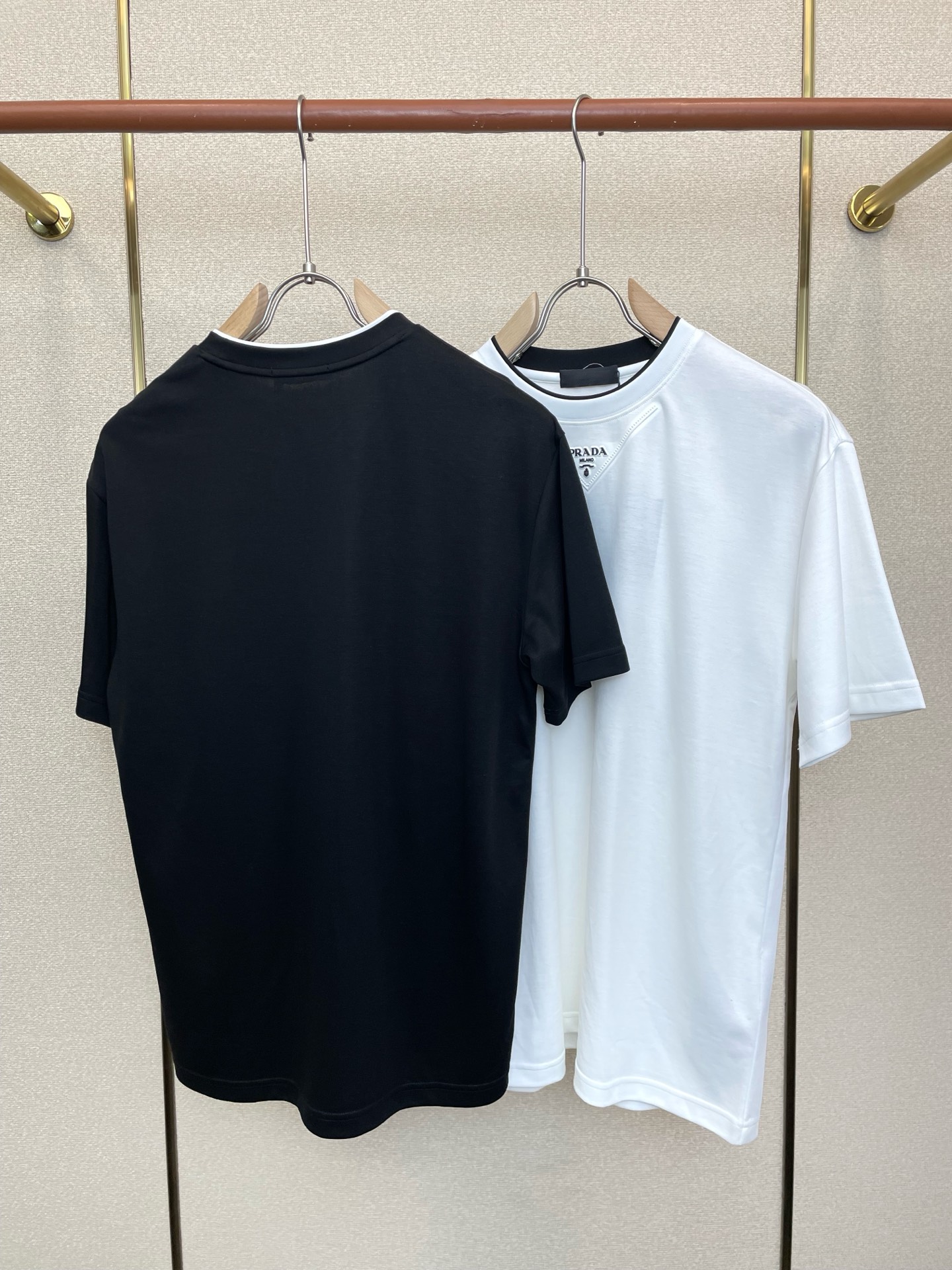。Prada普拉达💥独家专供新款原单男士休闲短袖 高端定制 高端版本 时尚百搭爆款⚠️⚠️✨✨进口面料 