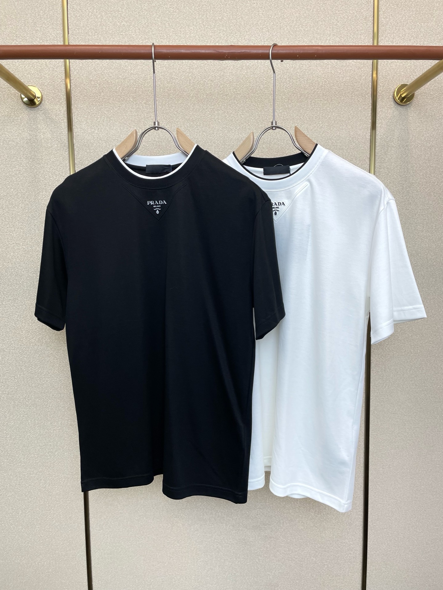 。Prada普拉达💥独家专供新款原单男士休闲短袖 高端定制 高端版本 时尚百搭爆款⚠️⚠️✨✨进口面料 