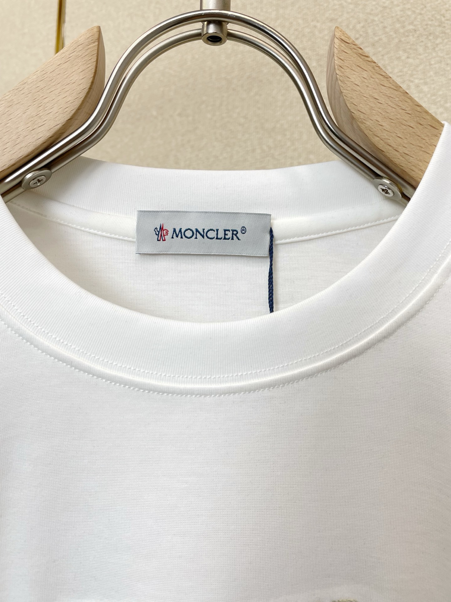 。Moncler蒙口💥独家专供新款原单男士休闲短袖 高端定制 高端版本 时尚百搭爆款⚠️⚠️✨✨进口面料