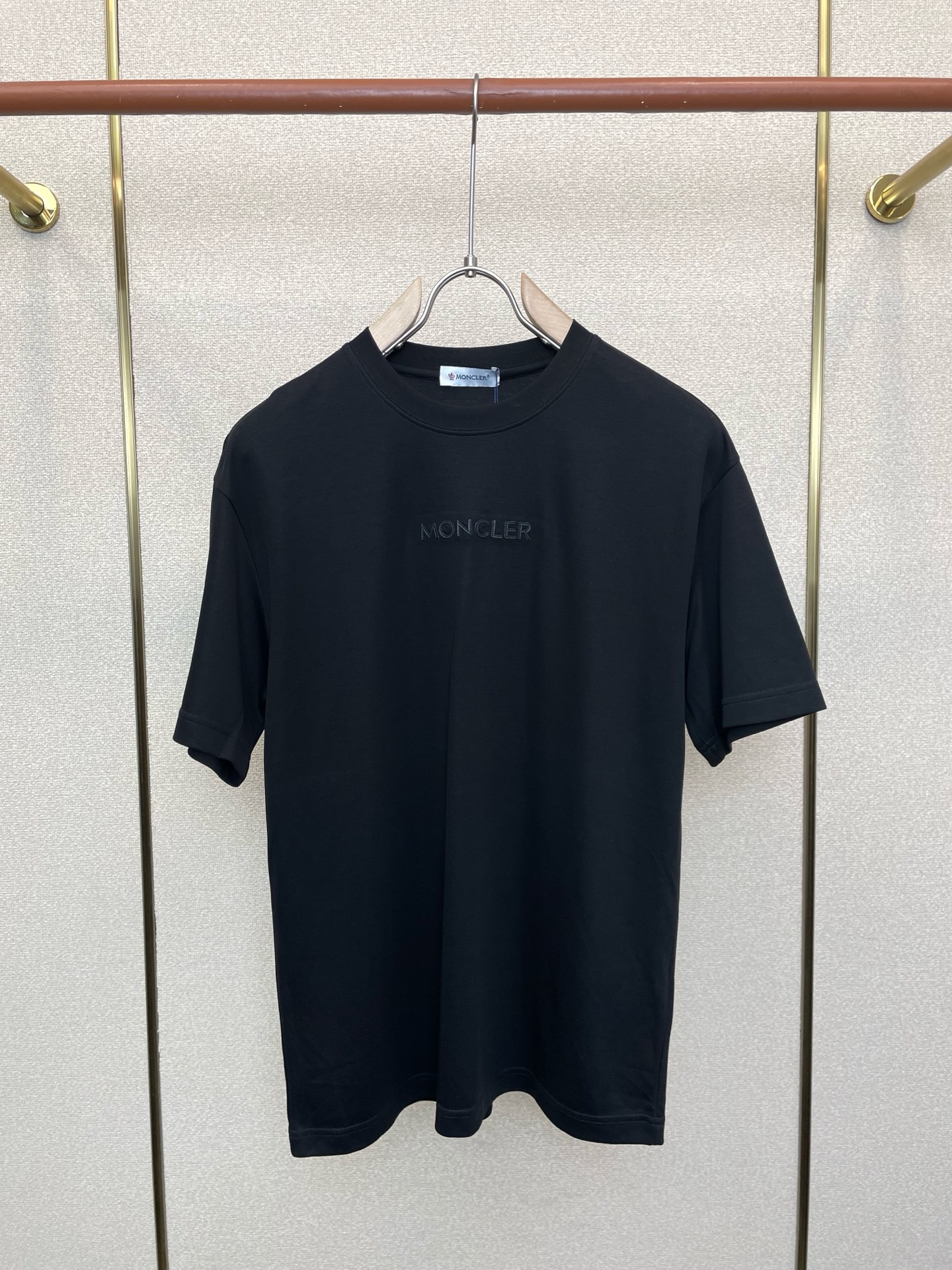 。Moncler蒙口💥独家专供新款原单男士休闲短袖 高端定制 高端版本 时尚百搭爆款⚠️⚠️✨✨进口面料