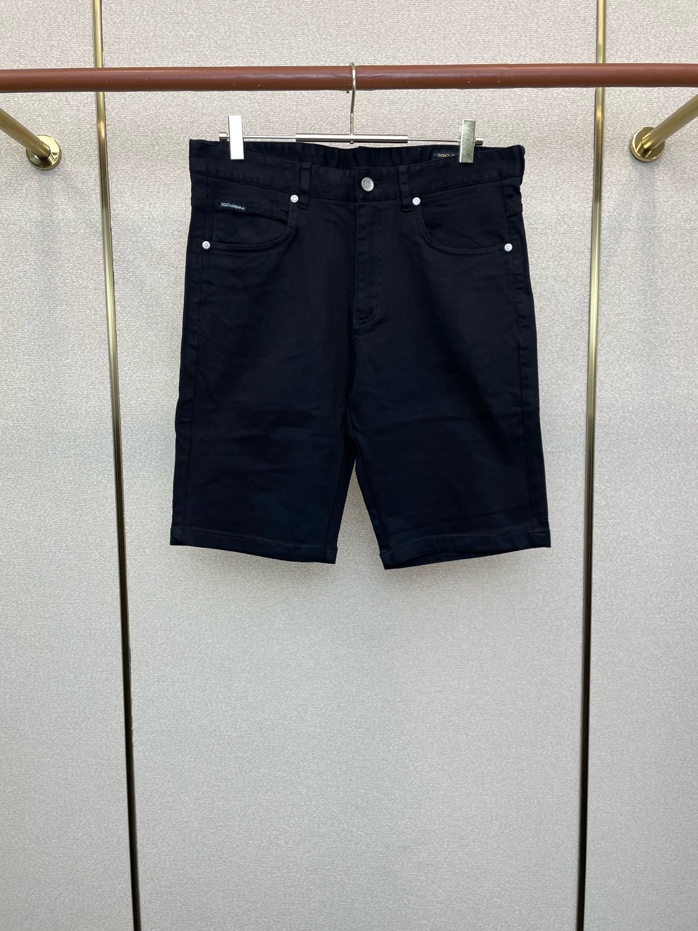 。Dolce&Gabbana杜嘉班纳💥独家专供新款休闲牛仔短裤🩳高端版本！专柜定制面料 透气舒适度高，细