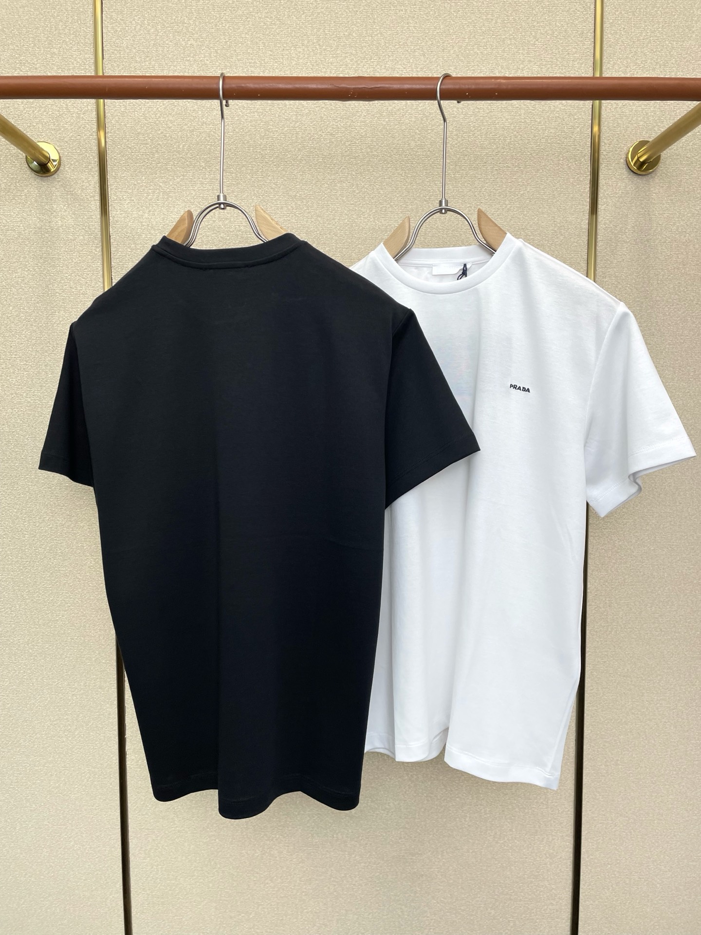 。Prada普拉达💥独家专供新款原单男士休闲短袖 高端定制 高端版本 时尚百搭爆款⚠️⚠️✨✨进口面料 