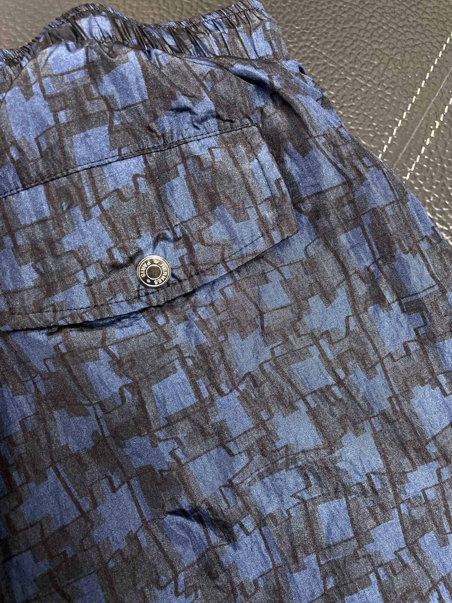 。Hermès爱马仕💥独家专供新款休闲短裤🩳 高端版本 专柜定制面料 透气舒适度高，细节无可挑剔，品牌元