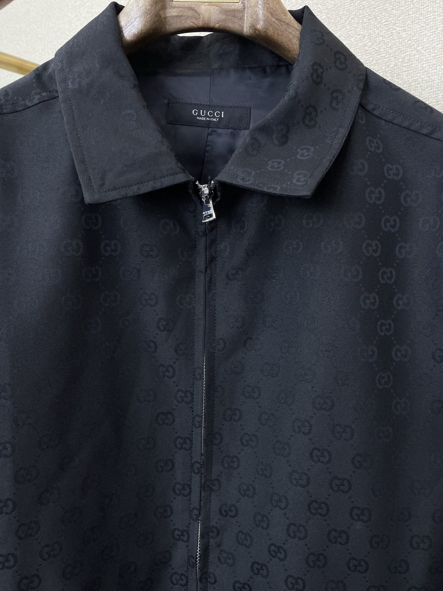 。Gucci古驰💥独家专供新款原单男士休闲翻领夹克 高端定制 高端版本 时尚百搭爆款⚠️⚠️✨✨进口面料