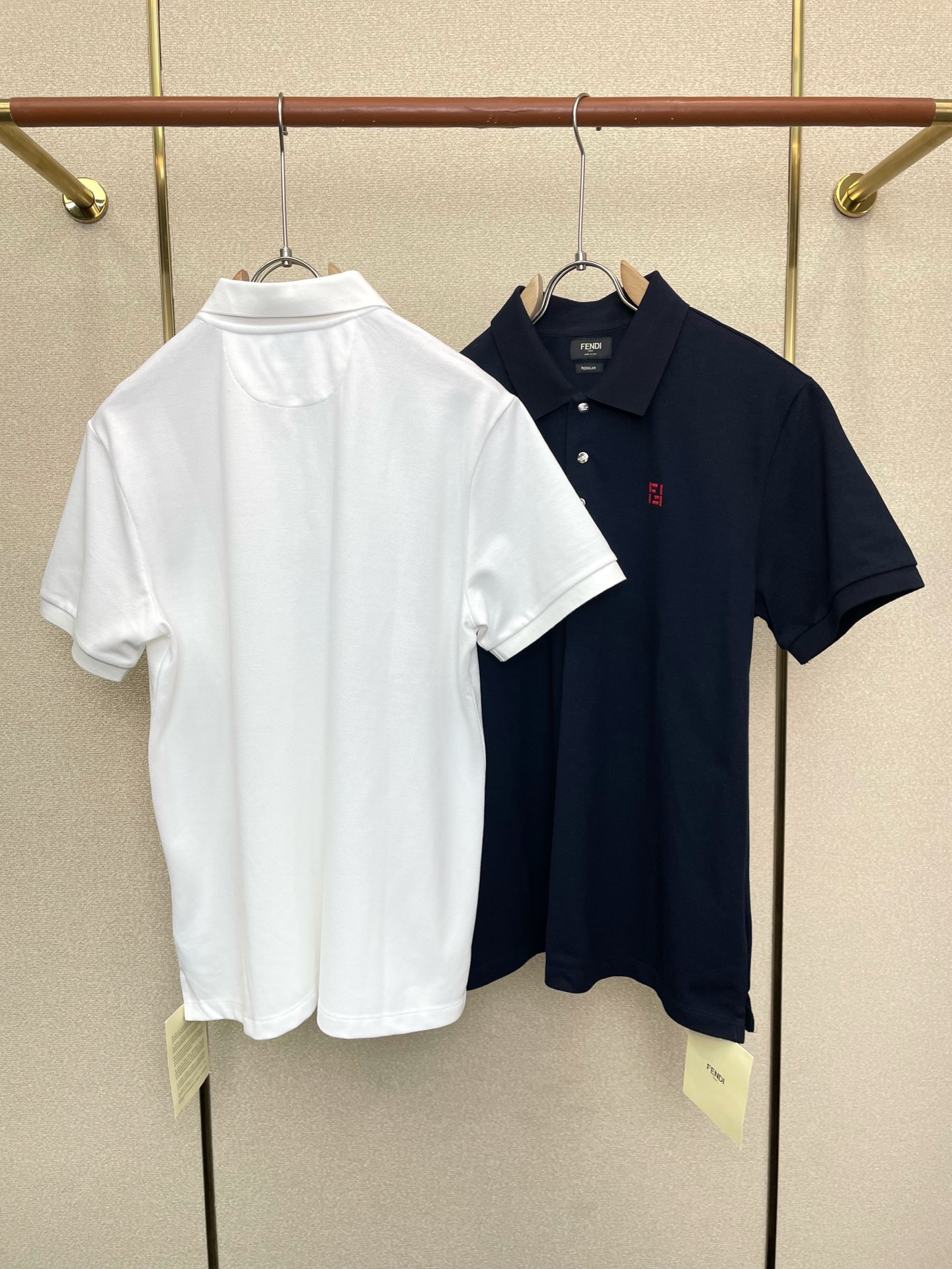 。FENDI芬迪💥独家专供新款原单男士休闲短袖 高端定制 高端版本 时尚百搭爆款⚠️⚠️✨✨进口面料 手