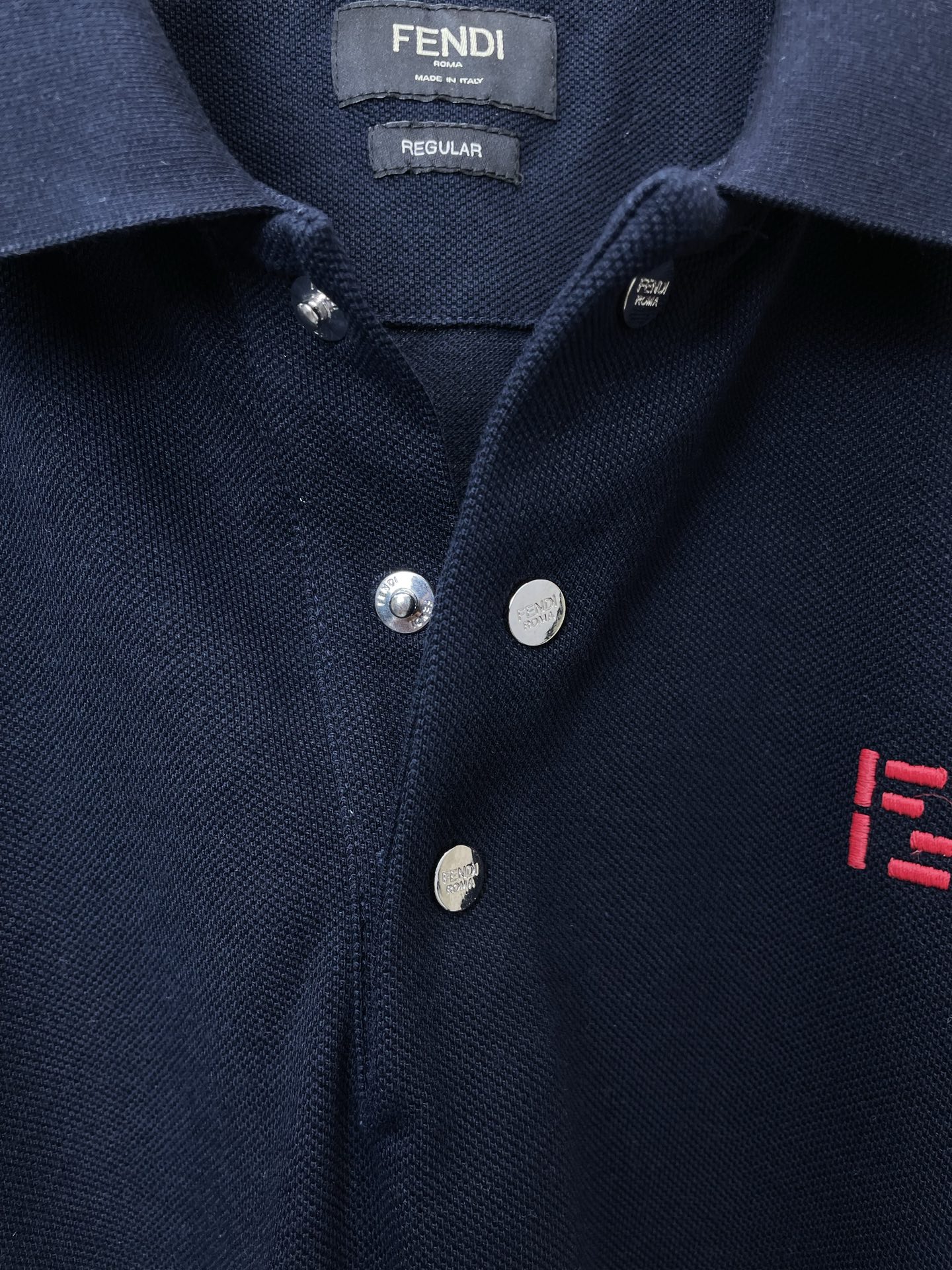 。FENDI芬迪💥独家专供新款原单男士休闲短袖 高端定制 高端版本 时尚百搭爆款⚠️⚠️✨✨进口面料 手