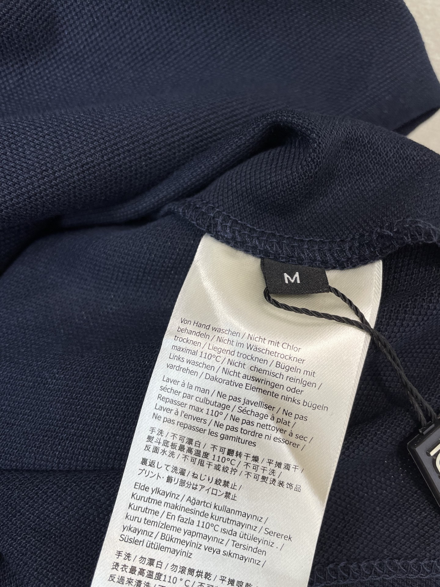 。FENDI芬迪💥独家专供新款原单男士休闲短袖 高端定制 高端版本 时尚百搭爆款⚠️⚠️✨✨进口面料 手