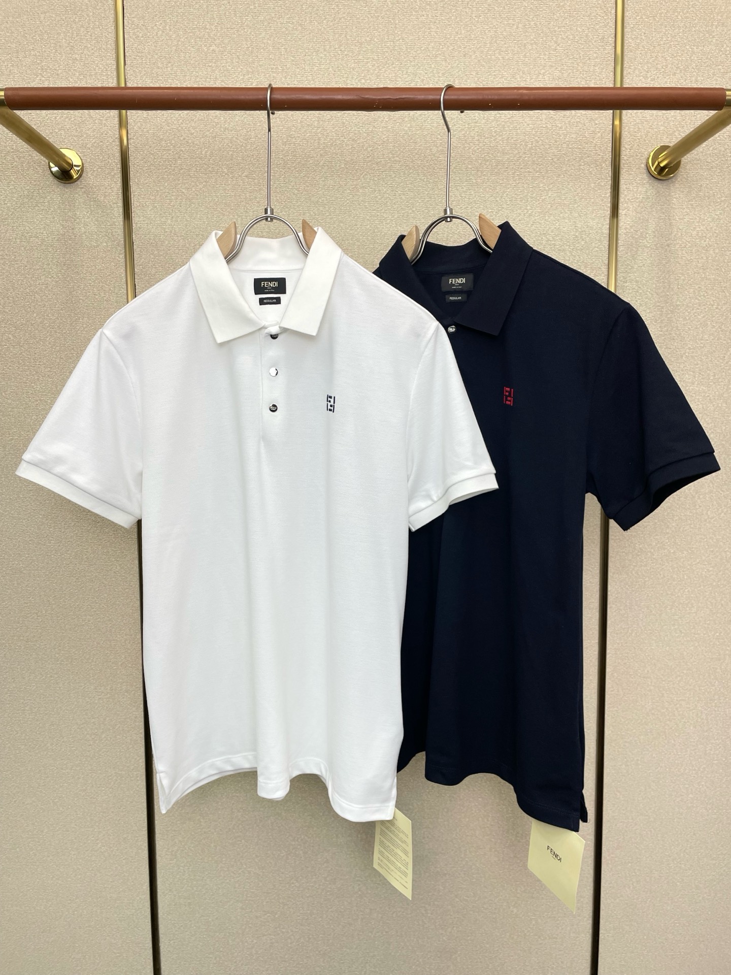 。FENDI芬迪💥独家专供新款原单男士休闲短袖 高端定制 高端版本 时尚百搭爆款⚠️⚠️✨✨进口面料 手