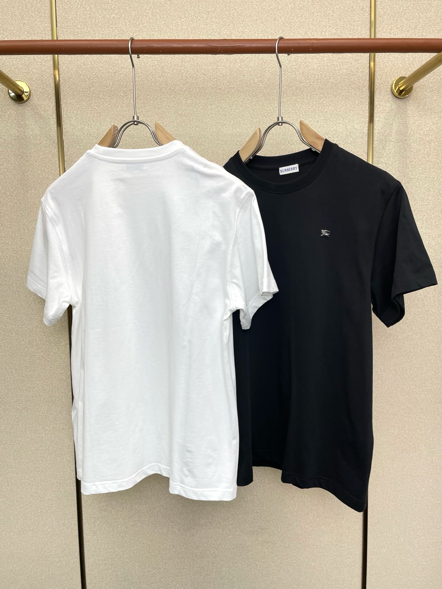 。Burberry巴宝莉💥独家专供新款原单男士休闲短袖 高端定制 高端版本 时尚百搭爆款⚠️⚠️✨✨进口