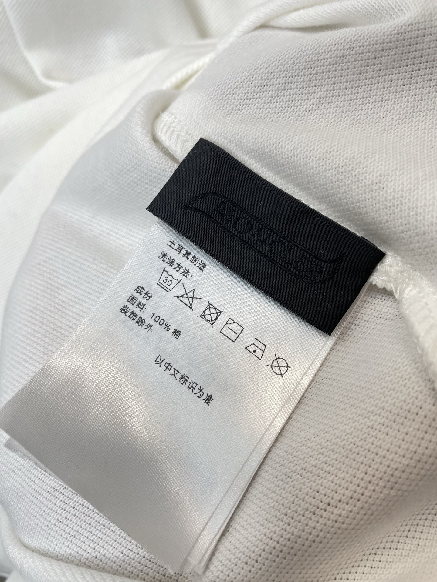 。Moncler蒙口💥独家专供新款原单男士休闲短袖 高端定制 高端版本 时尚百搭爆款⚠️⚠️✨✨进口面料