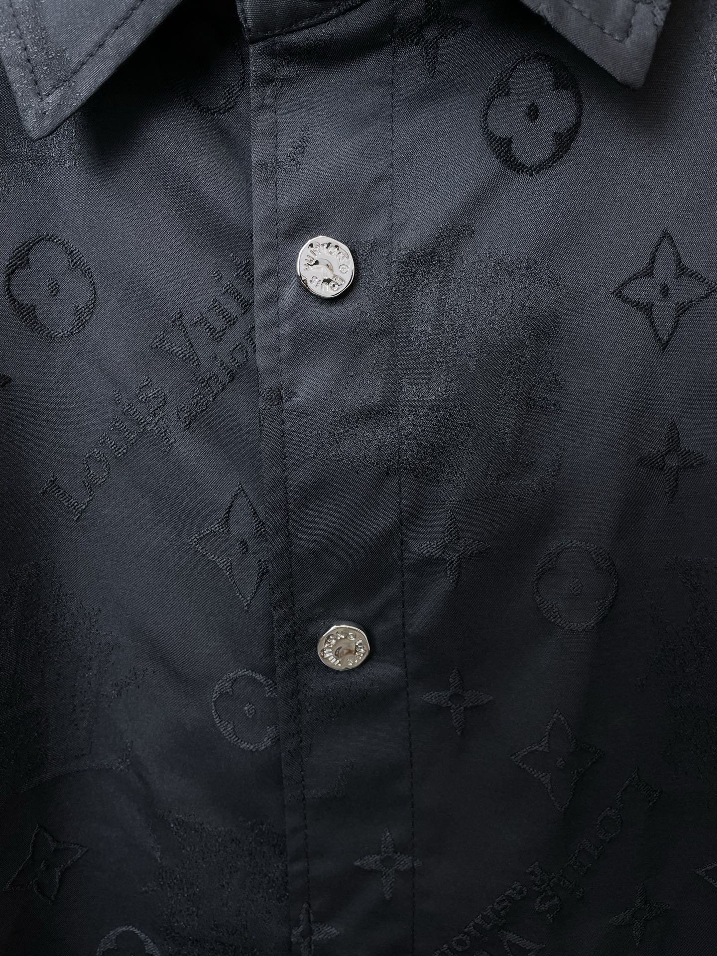 /套。Louis Vuitton路易威登💥独家专供新款专柜同款短袖套装，高级感满满！细节精致高档，做工无