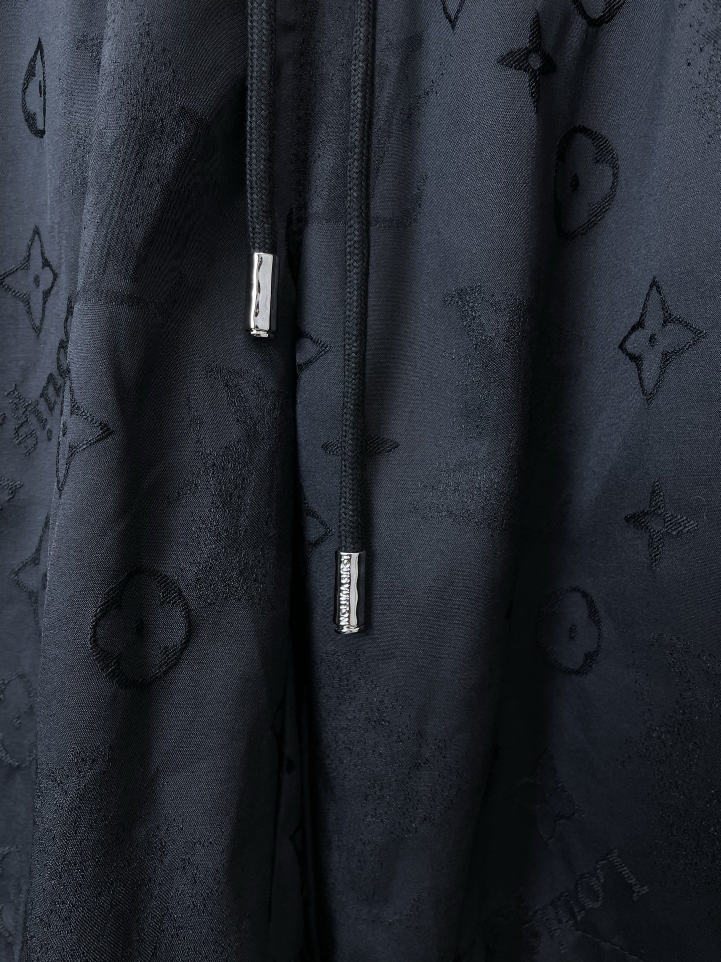 /套。Louis Vuitton路易威登💥独家专供新款专柜同款短袖套装，高级感满满！细节精致高档，做工无