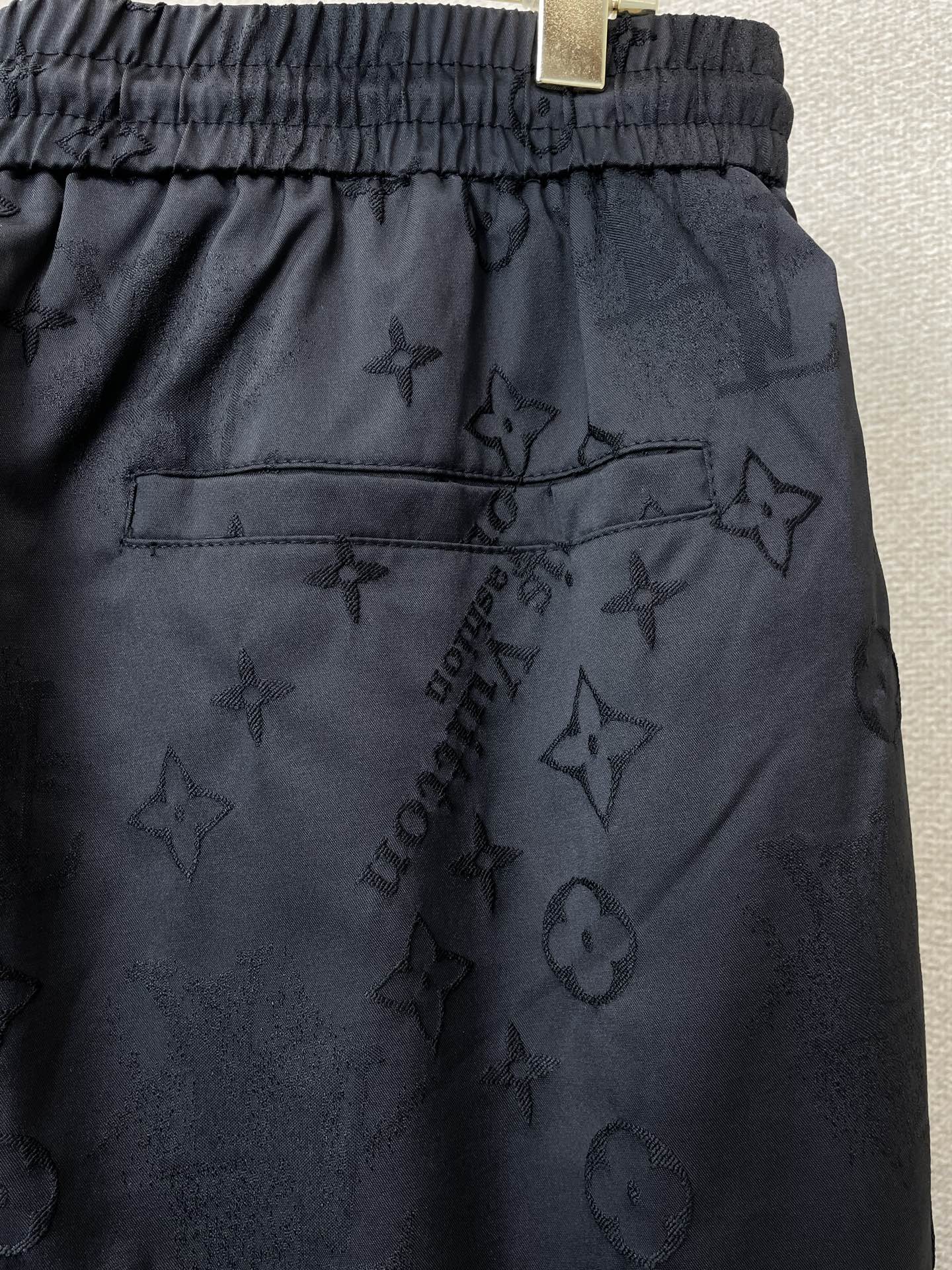 /套。Louis Vuitton路易威登💥独家专供新款专柜同款短袖套装，高级感满满！细节精致高档，做工无