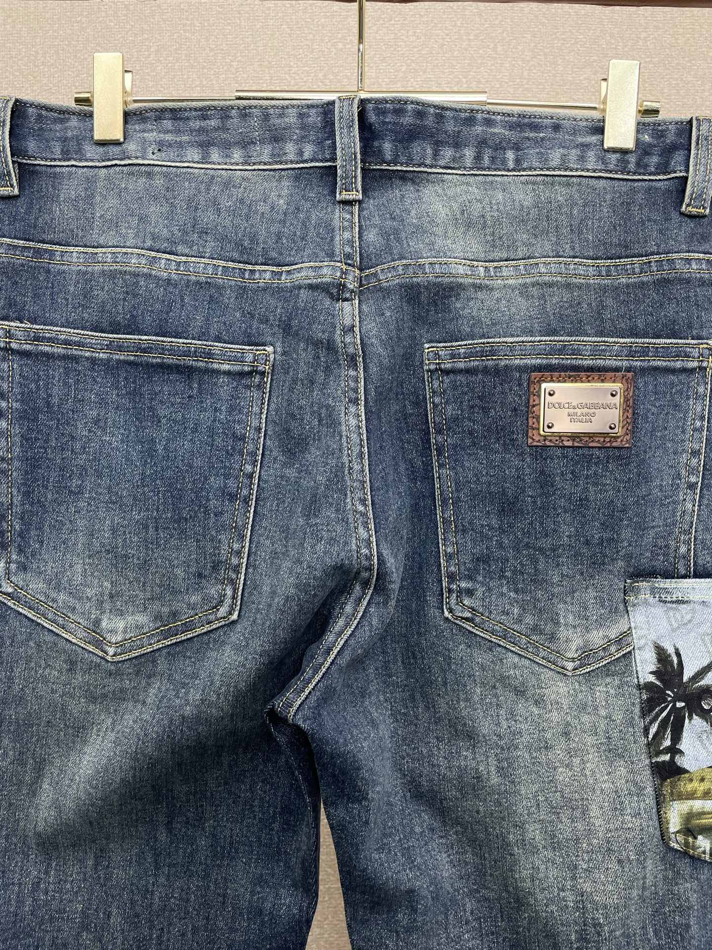 。Dolce&Gabbana杜嘉班纳💥独家专供新款休闲牛仔短裤🩳 高端版本！专柜定制面料 透气舒适度高，