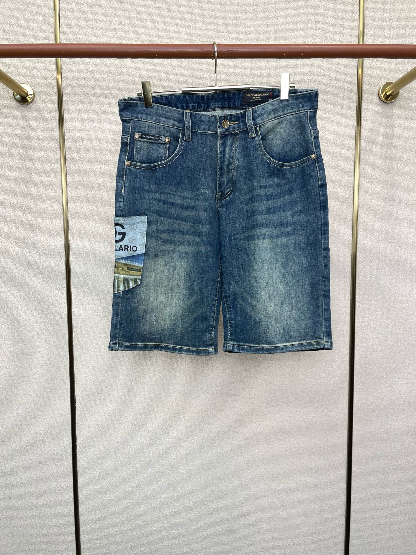 。Dolce&Gabbana杜嘉班纳💥独家专供新款休闲牛仔短裤🩳 高端版本！专柜定制面料 透气舒适度高，