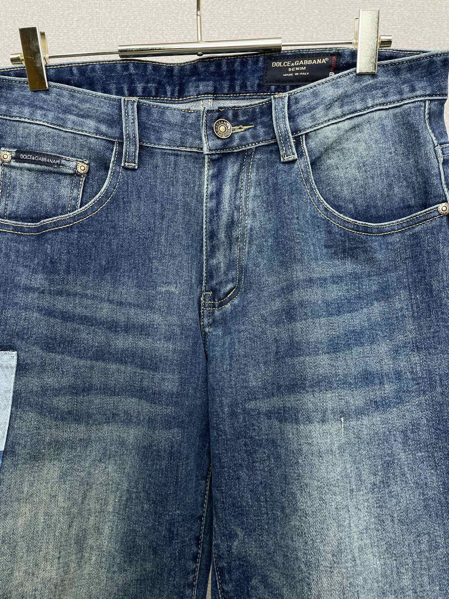 。Dolce&Gabbana杜嘉班纳💥独家专供新款休闲牛仔短裤🩳 高端版本！专柜定制面料 透气舒适度高，