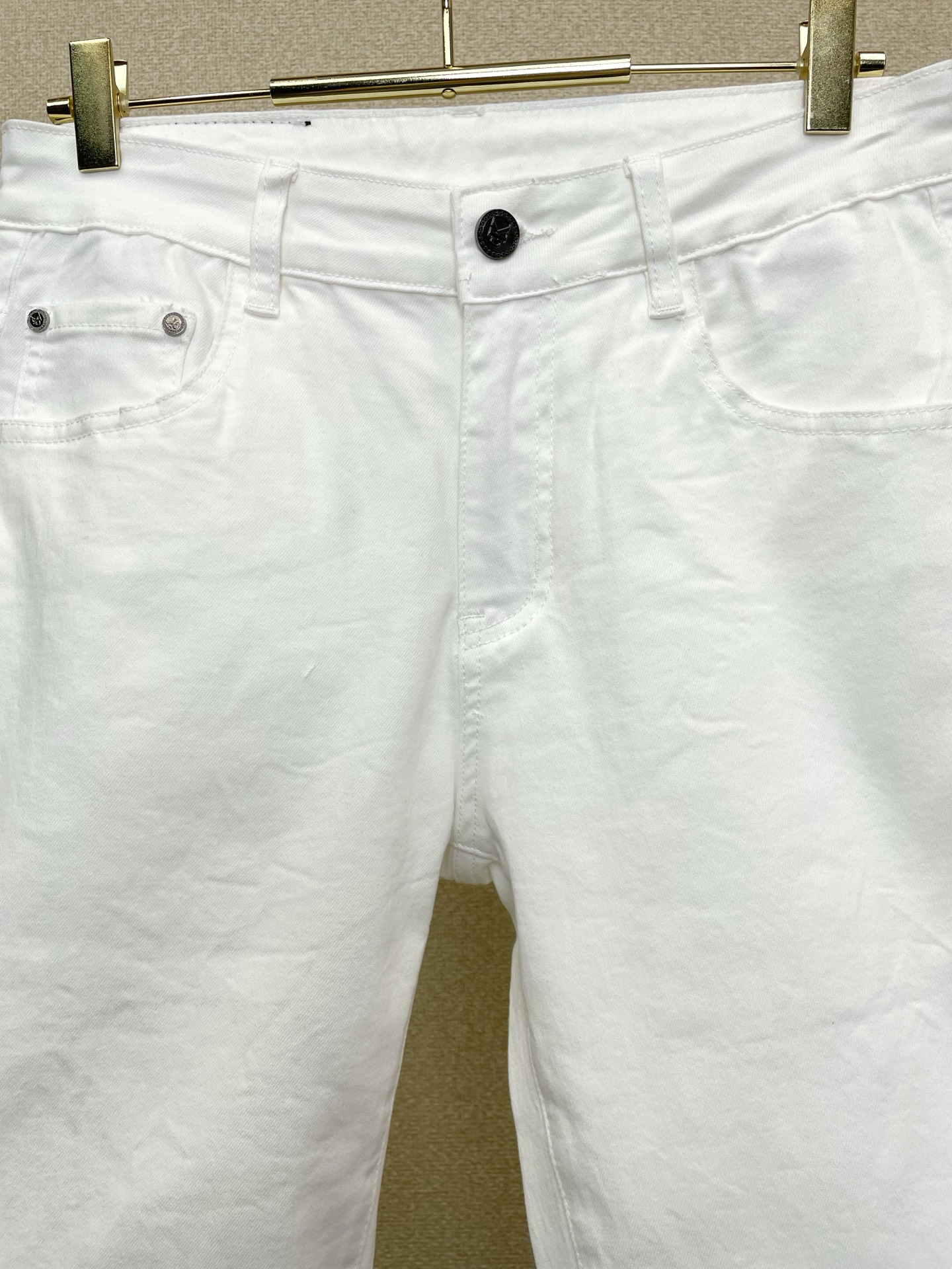 。Calvin Klein💥独家专供新款休闲短裤🩳 高端版本！专柜定制面料 透气舒适度高，细节无可挑剔，