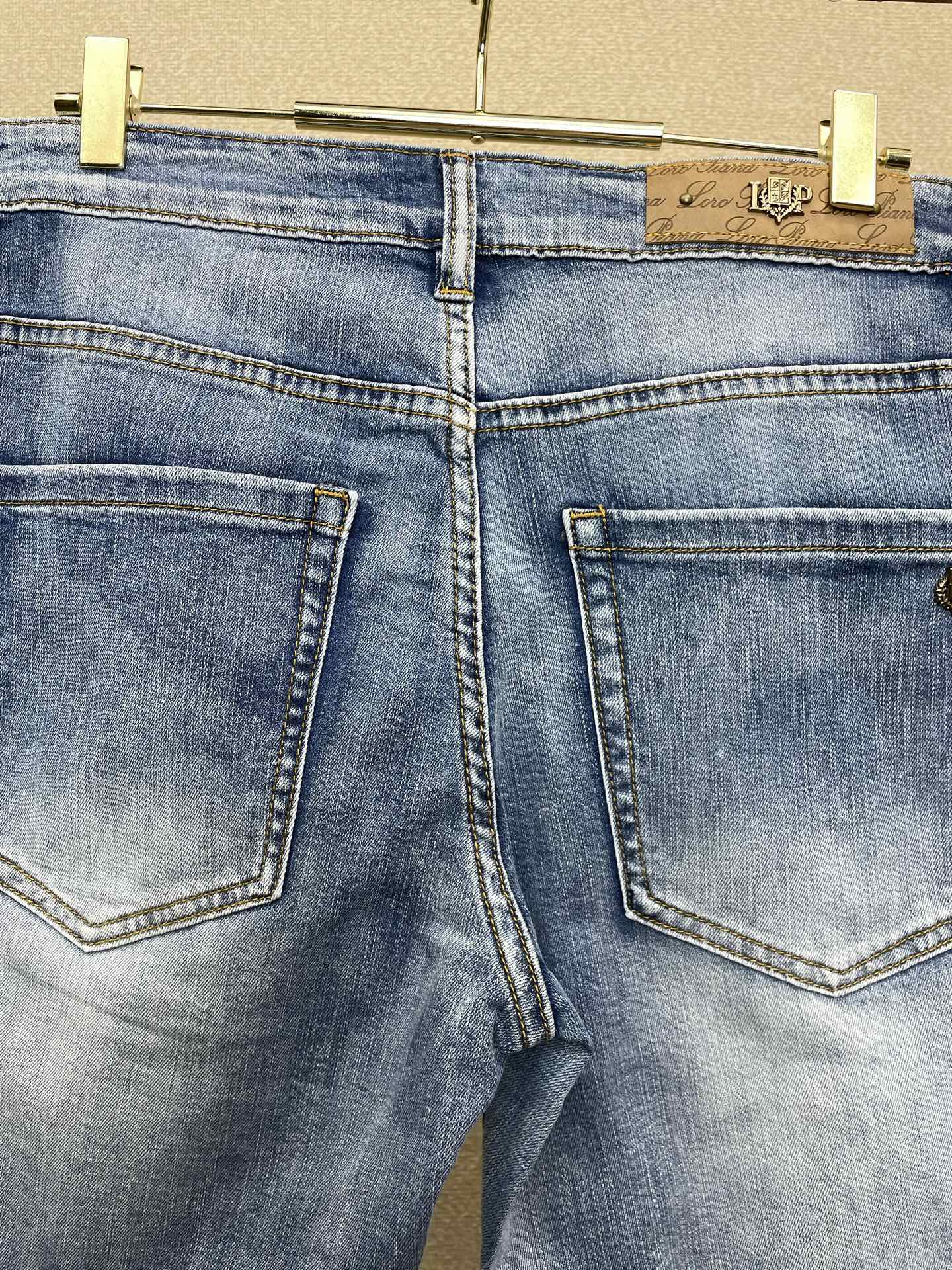 。Loro Piana-Loro Piana诺悠翩雅💥独家专供新款休闲短裤🩳 高端版本！专柜定制面料 透