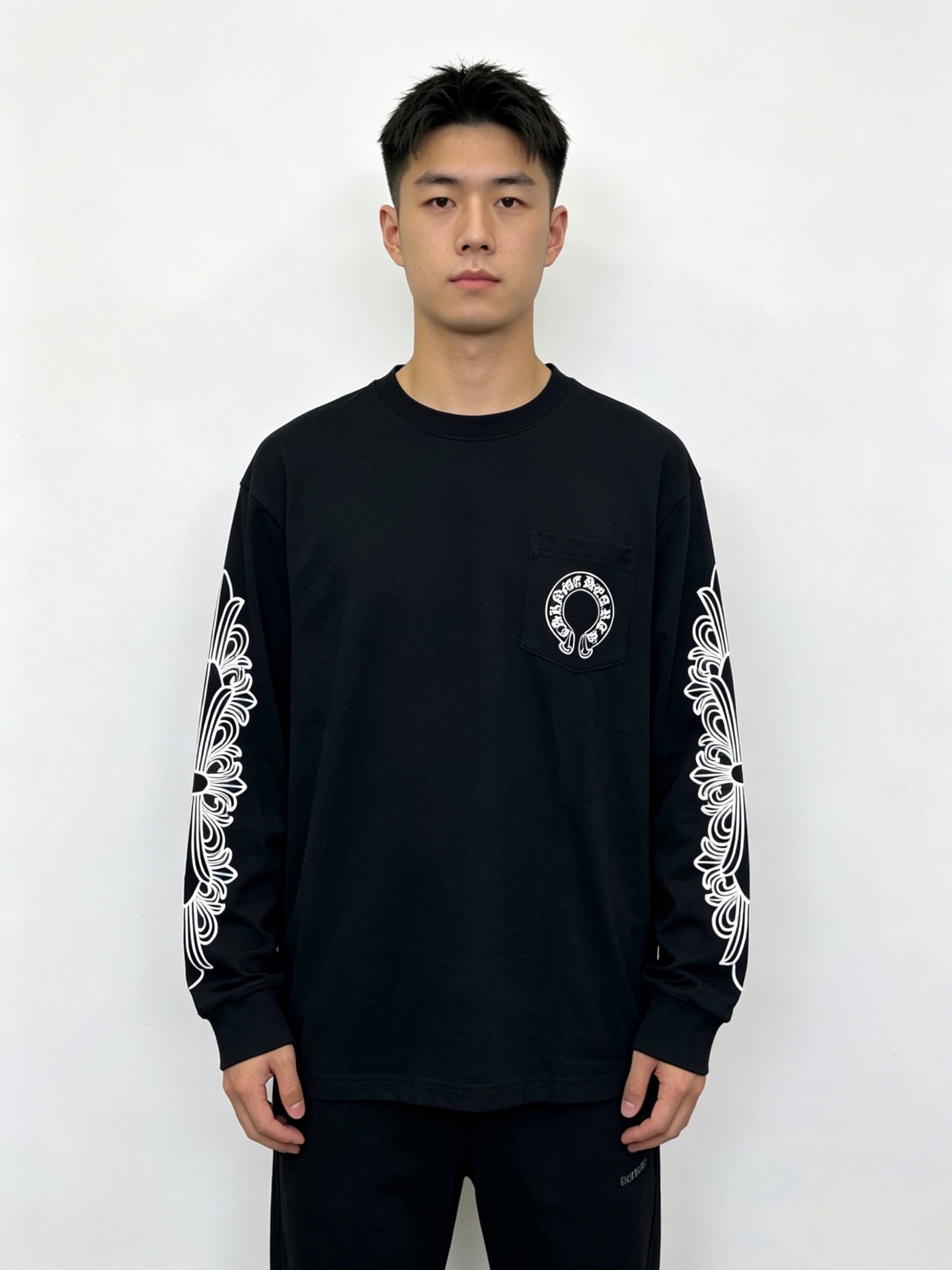 NO:868292,.Chrome Hearts Chrome Hearts is a must-have new style original men's casual long sleeves. High-end customization. High-end version. Fashionable and versatile imported fabrics. Super soft and delicate feel. Skin-friendly and comfortable to wear. High-end boutique. The upper body is finely made by the OEM. It is a must-have item for men. Three complete standards. Size S-XL,,chrome hearts, chrome hearts,19860909.Chrome hearts克罗心砸锅卖铁都要上的新款新款原单男士休闲长袖 高端定制 高端版本 时尚百搭爆款进口面料 手感超柔软细腻 穿着亲肤舒适 高端精品 代工厂精细做上身非常赞 男士必备单品 三标齐全 码数S-XL,,chrome hearts,chrome hearts,,Men's clothing