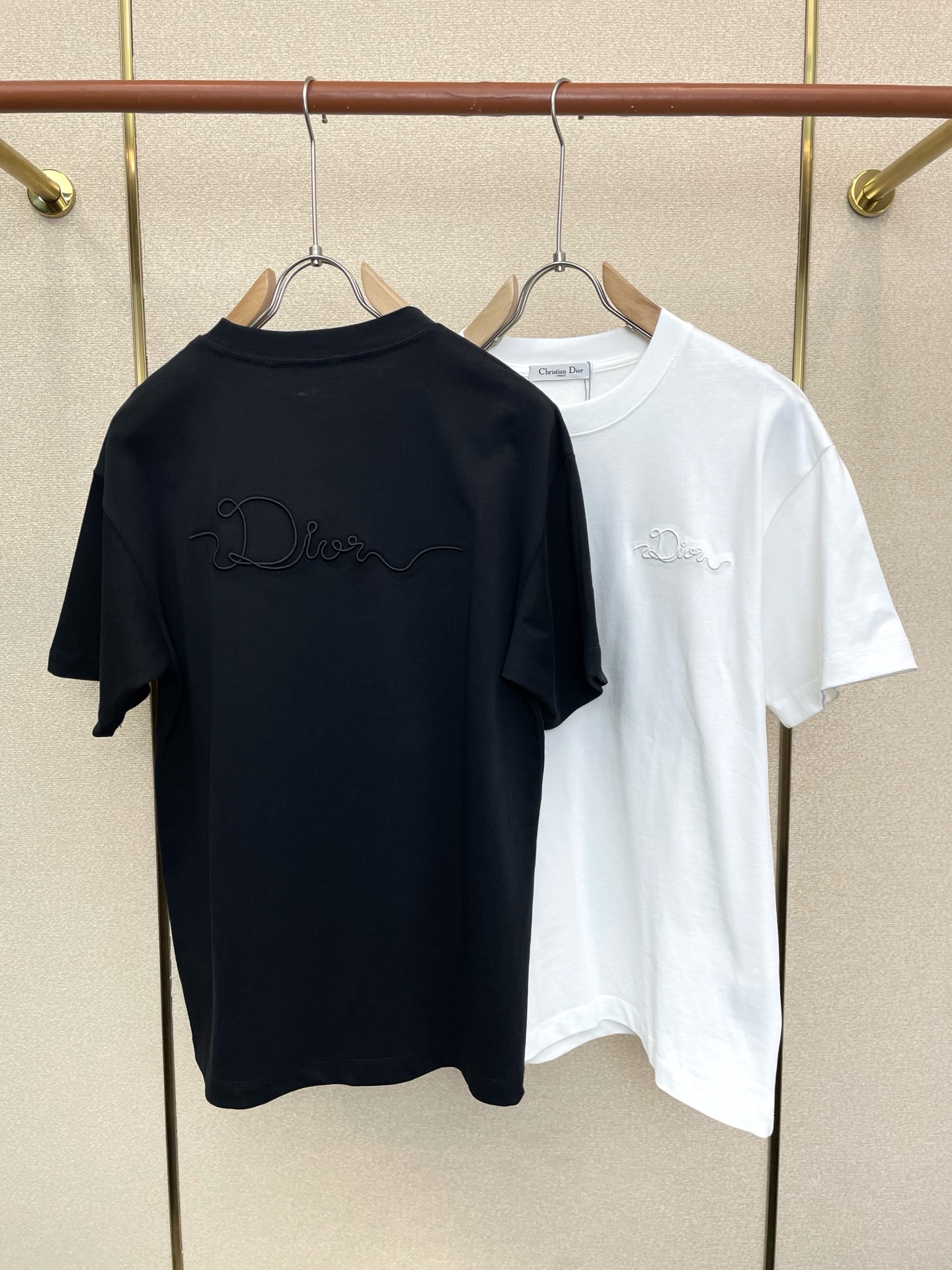 。Dior迪奥💥砸锅卖铁都要上的新款新款原单男士休闲短袖 高端定制 高端版本 时尚百搭爆款⚠️⚠️✨✨进