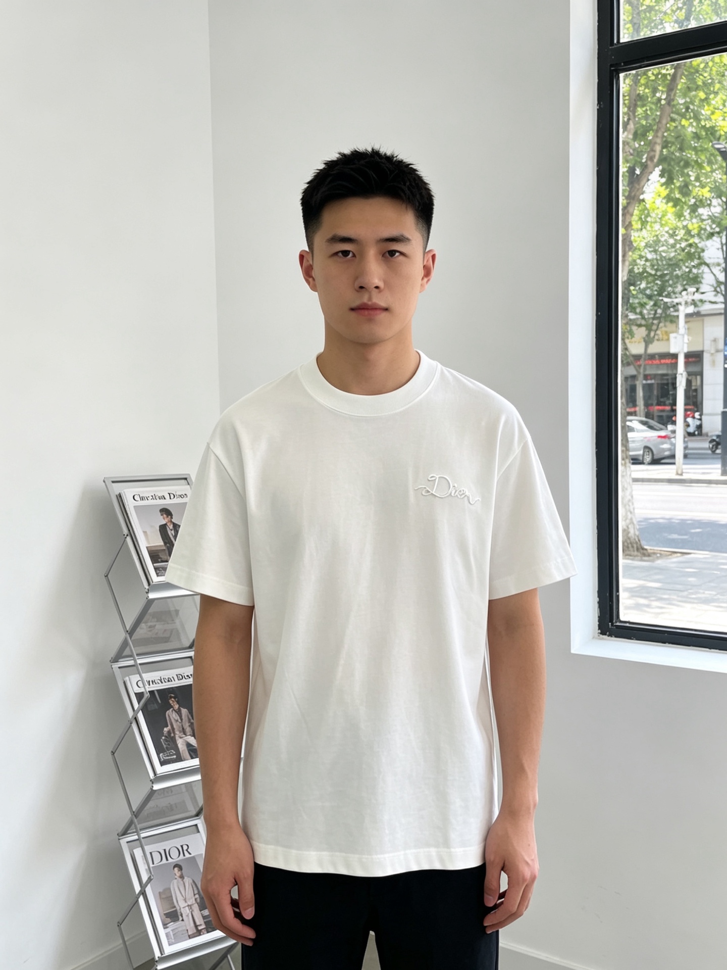 NO:845343,.Dior Dior's new and popular new original men's casual short sleeves. High-end customization. High-end version. Fashionable and versatile imported fabrics. Super soft and delicate feel. Skin-friendly and comfortable to wear. High-end boutique. The upper body is finely made by the OEM. It is a must-have item for men. Complete three standards. Size S-2XL. New trend. Dior, dior, T-shirt,19860909.Dior迪奥砸锅卖铁都要上的新款新款原单男士休闲短袖 高端定制 高端版本 时尚百搭爆款进口面料 手感超柔软细腻 穿着亲肤舒适 高端精品 代工厂精细做上身非常赞 男士必备单品 三标齐全 码数S-2XL砸锅卖铁上新款,,dior,dior,T-shirt,,Men's clothing