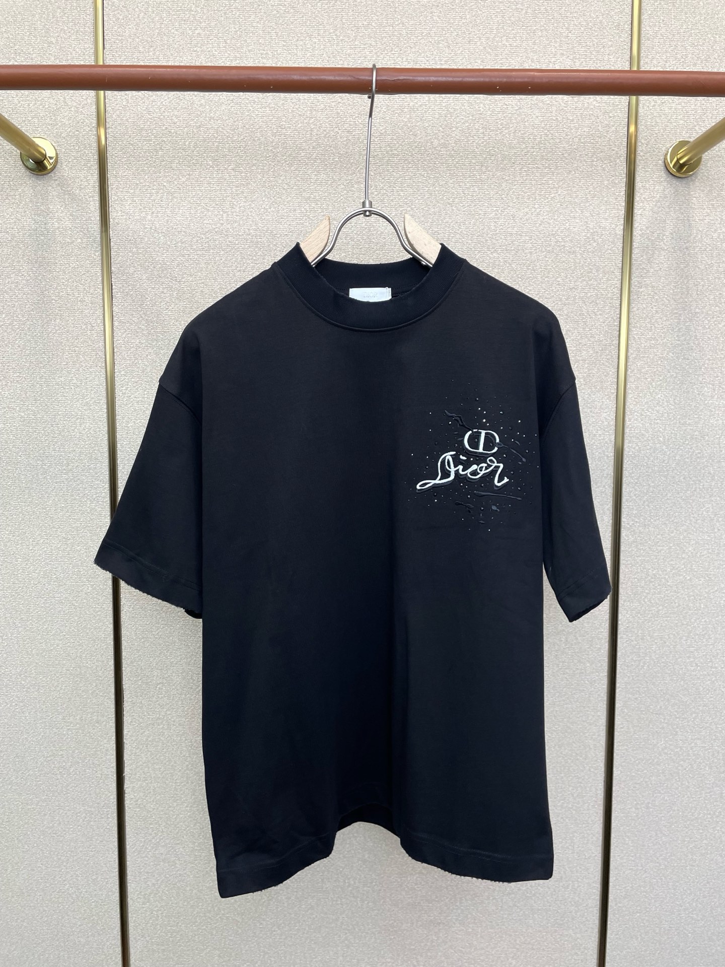。Dior迪奥💥砸锅卖铁都要上的新款新款原单男士休闲短袖 高端定制 高端版本 时尚百搭爆款⚠️⚠️✨✨进