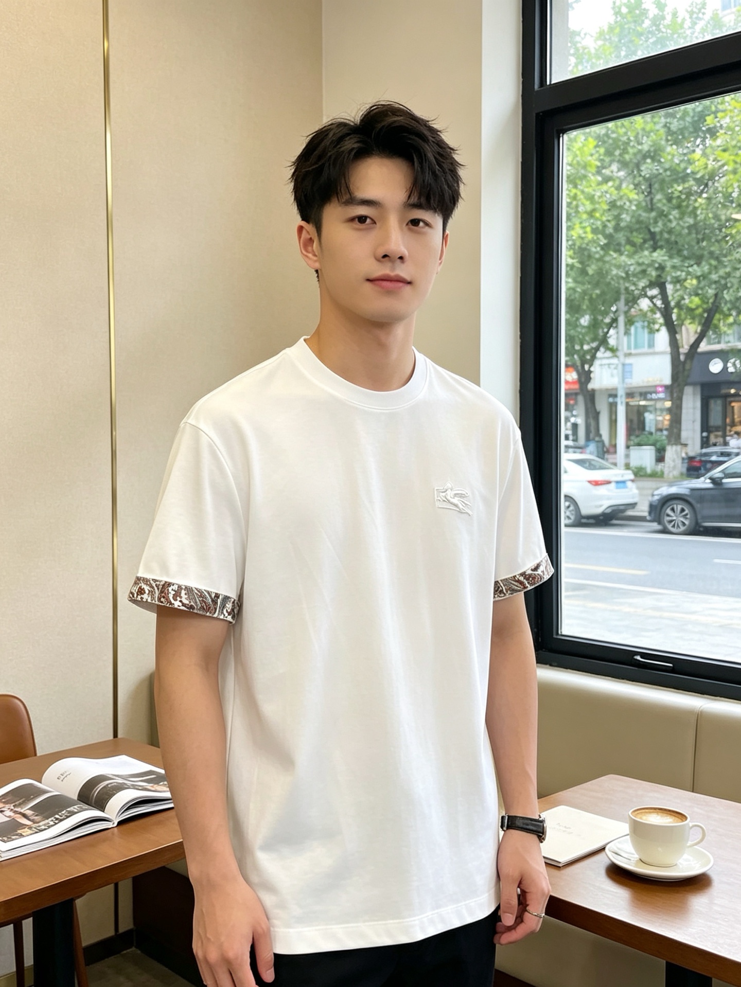 NO:836244,.Hermès Hermès's new and popular men's casual short-sleeved original model. High-end customization. High-end version. Fashionable and versatile imported fabrics. Super soft and delicate feel. Skin-friendly and comfortable to wear. High-end boutique. The upper body made by the factory is very good. Men's must-have items. Complete three standards. Size M-3XL. New model. Hermes, hermes, T-shirt,19860909.Hermès爱马仕砸锅卖铁都要上的新款新款原单男士休闲短袖 高端定制 高端版本 时尚百搭爆款进口面料 手感超柔软细腻 穿着亲肤舒适 高端精品 代工厂精细做上身非常赞 男士必备单品 三标齐全 码数M-3XL砸锅卖铁上新款,,hermes,hermes,T-shirt,,Men's clothing