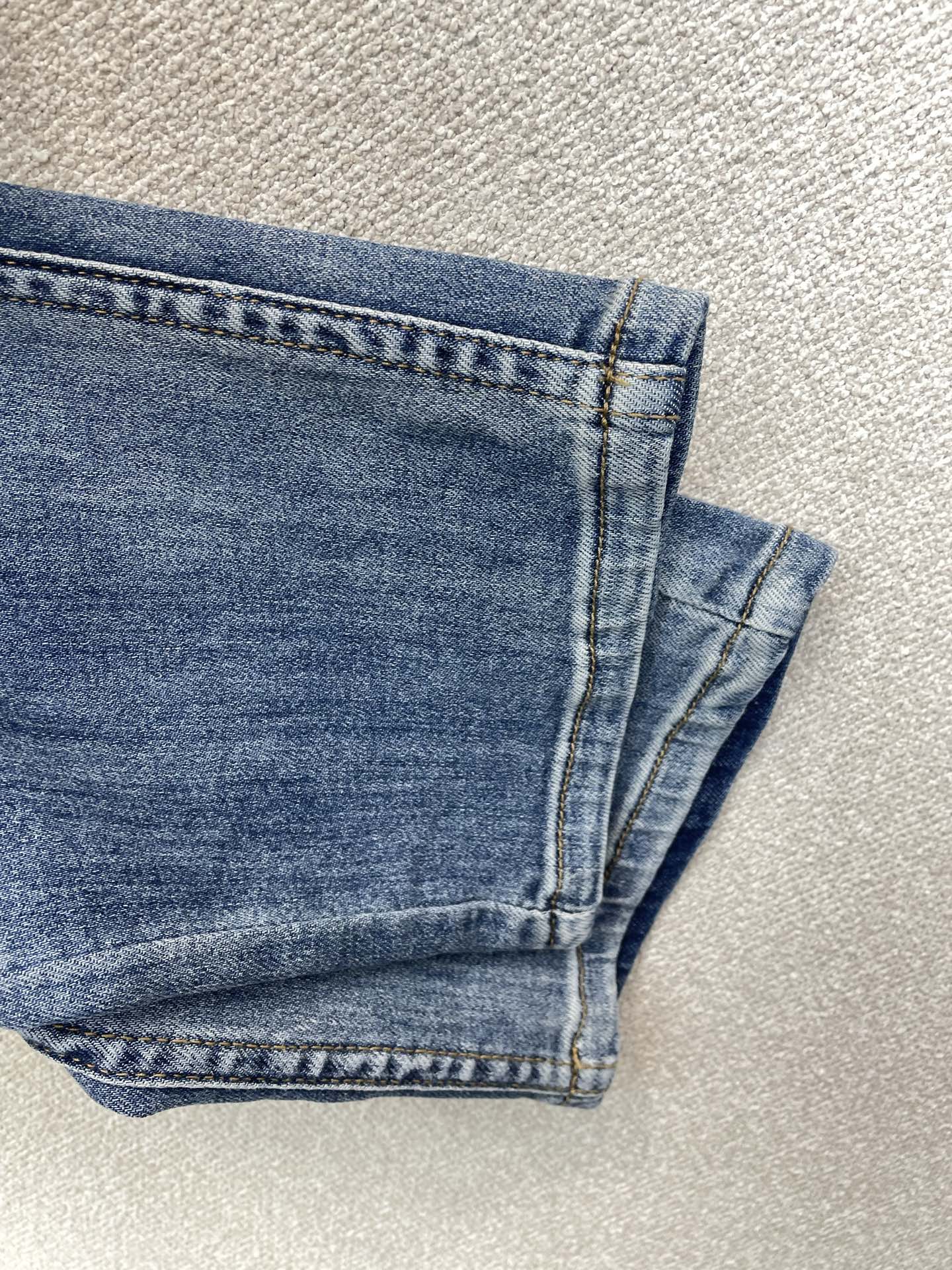 。Louis Vuitton路易威登💥砸锅卖铁都要上的新款新款休闲牛仔裤👖高端版本 专柜定制面料 透气舒