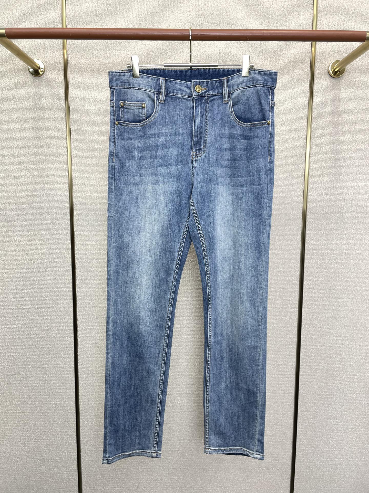 。Louis Vuitton路易威登💥砸锅卖铁都要上的新款新款休闲牛仔裤👖高端版本 专柜定制面料 透气舒