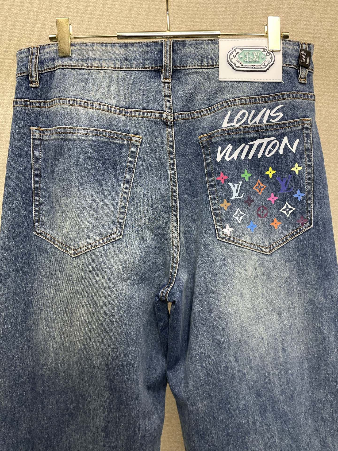 。Louis Vuitton路易威登💥砸锅卖铁都要上的新款新款休闲牛仔裤👖高端版本 专柜定制面料 透气舒