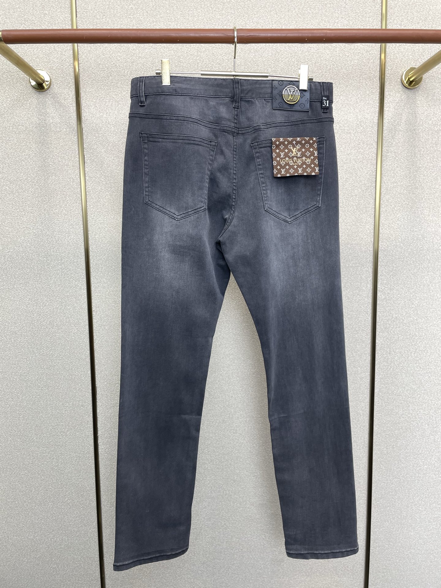 。Louis Vuitton路易威登💥独家专供新款休闲牛仔裤👖高端版本 专柜定制面料 透气舒适度高，细节