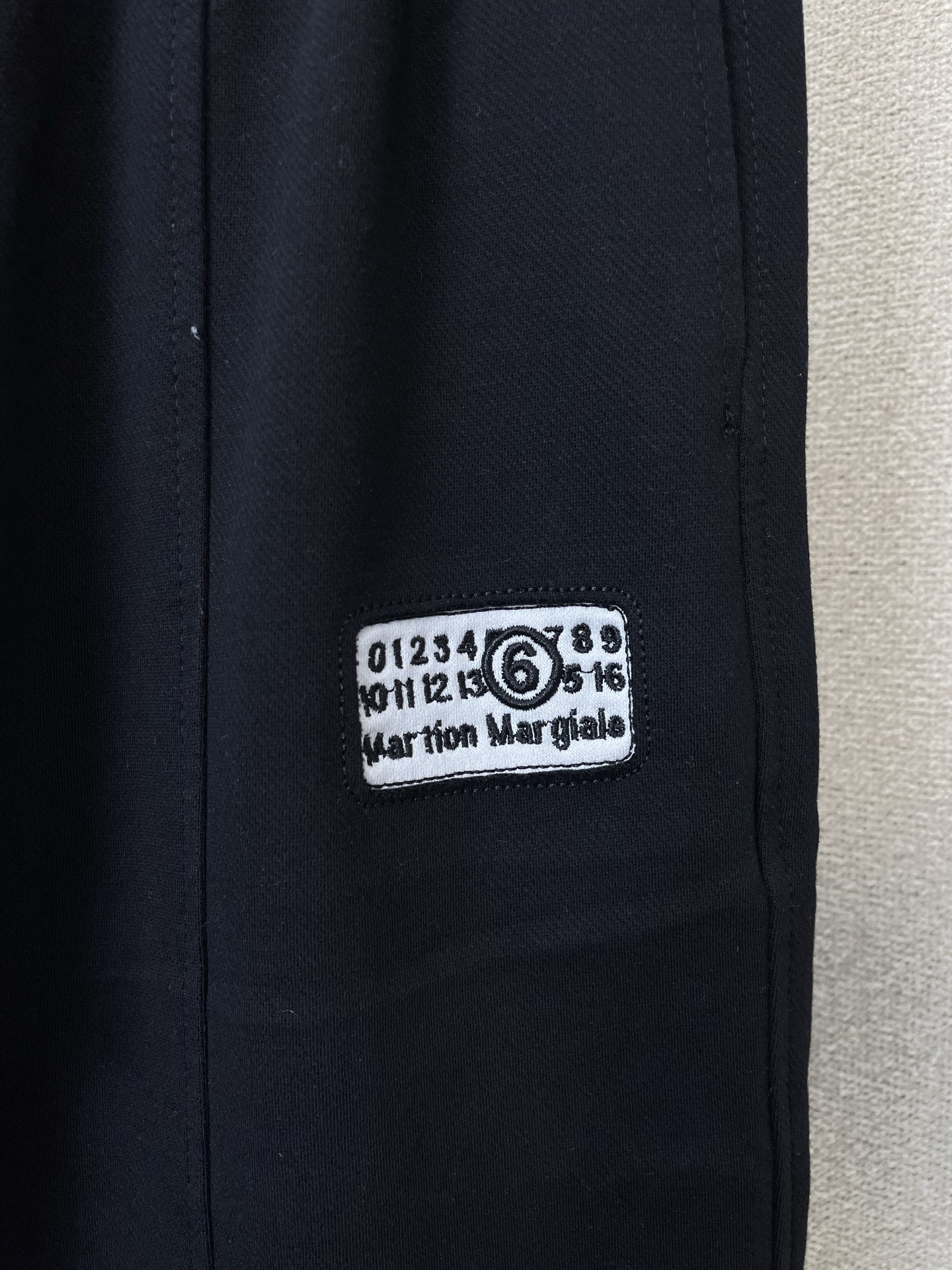 。Masion Margiela梅森马吉拉💥独家专供新款 休闲裤 高端版本！专柜定制面料 透气舒适度高，