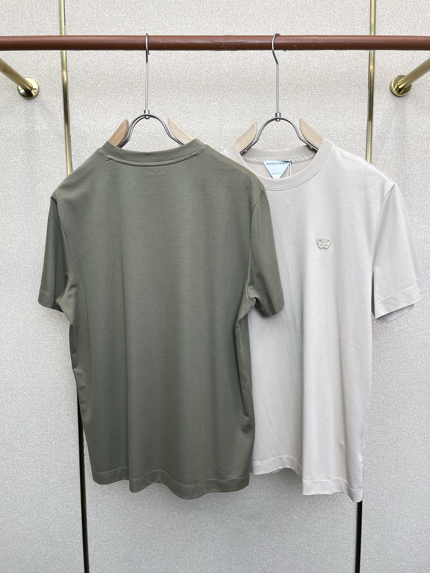 。Bottega Veneta葆蝶家💥独家专供新款原单男士休闲短袖 高端定制 高端版本 时尚百搭爆款⚠️