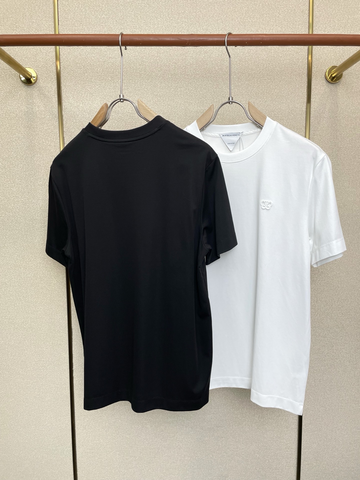。Bottega Veneta葆蝶家💥独家专供新款原单男士休闲短袖 高端定制 高端版本 时尚百搭爆款⚠️