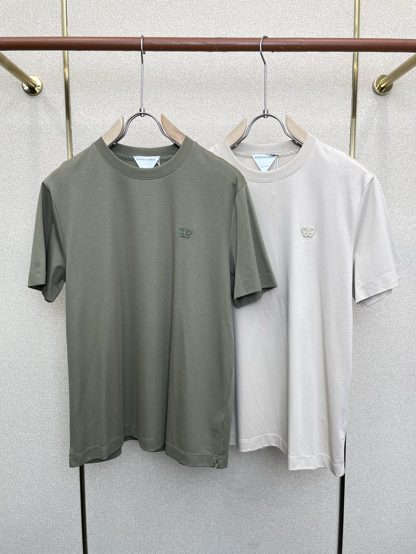 。Bottega Veneta葆蝶家💥独家专供新款原单男士休闲短袖 高端定制 高端版本 时尚百搭爆款⚠️