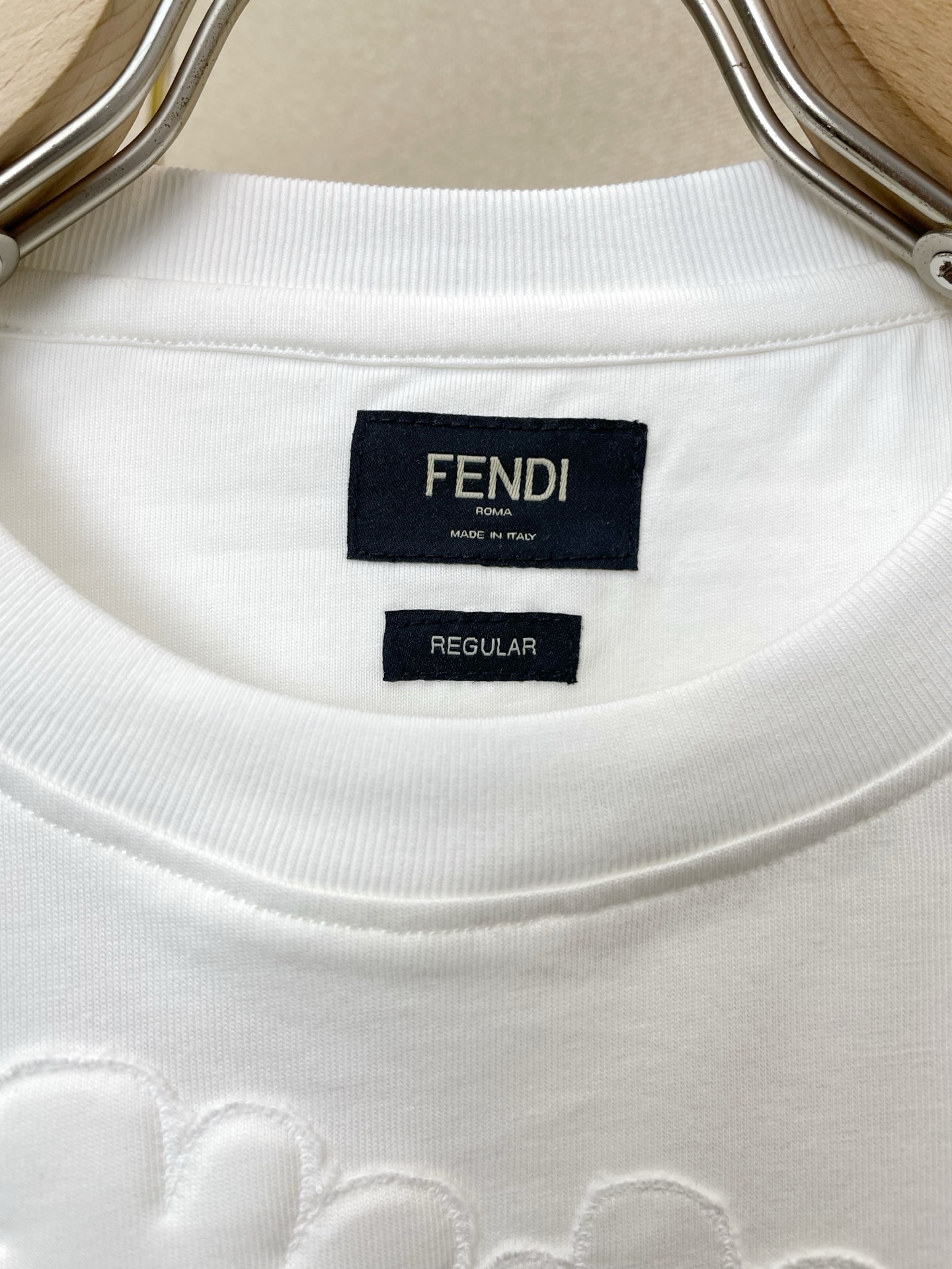 。FENDI芬迪💥独家专供新款原单男士休闲短袖 高端定制 高端版本 时尚百搭爆款⚠️⚠️✨✨进口面料 手
