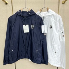。Moncler蒙口💥独家专供新款原单男士休闲夹克 高端定制 高端版本 时尚百搭爆款⚠️⚠️✨✨进口面料 。Moncler蒙口💥独家专供新款原单男士休闲夹克 高端定制 高端版本 时尚百搭爆款⚠️⚠️✨✨进口面料