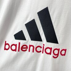 。Balenciaga巴黎世家💥独家专供新款原单男士休闲短袖 双面穿短袖 高端定制 高端版本 时尚百搭爆 。Balenciaga巴黎世家💥独家专供新款原单男士休闲短袖 双面穿短袖 高端定制 高端版本 时尚百搭爆